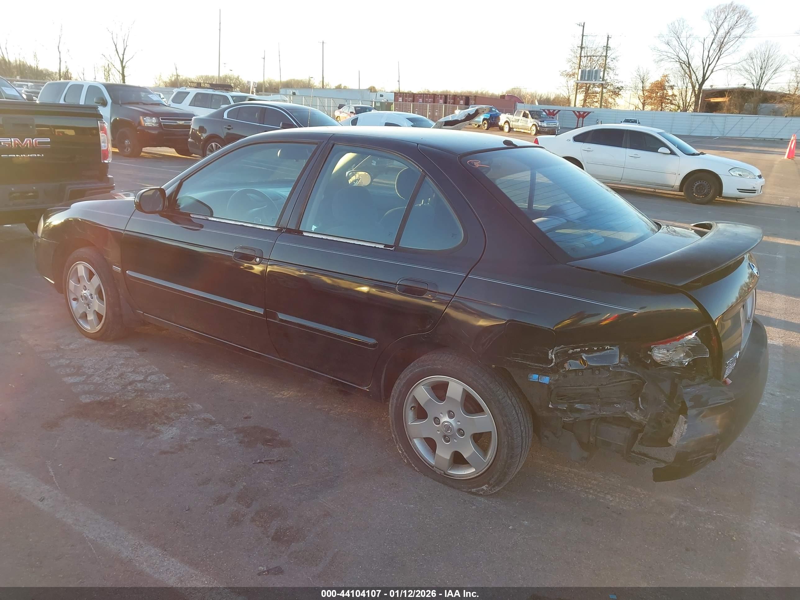 NISSAN SENTRA image 3