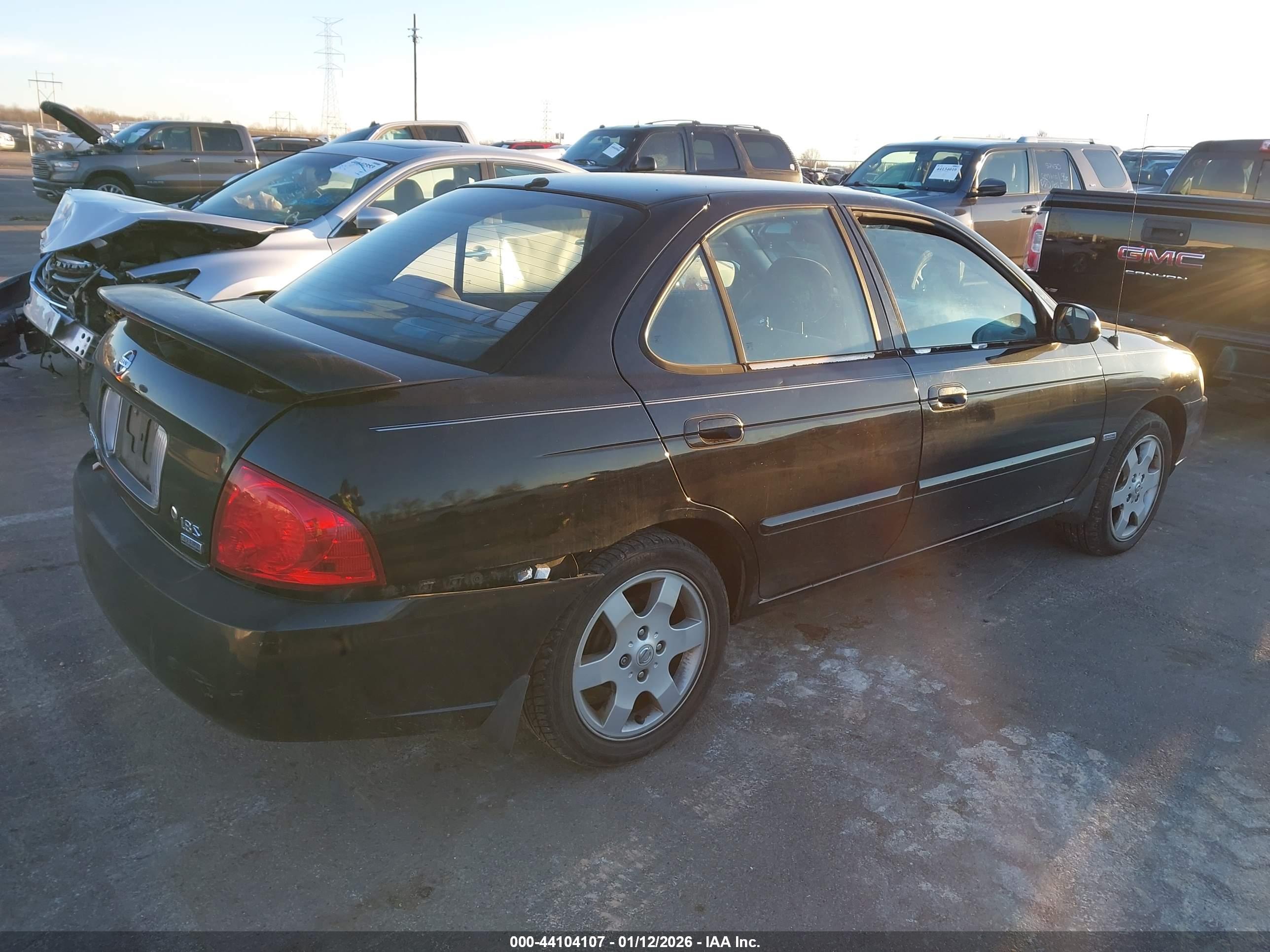 NISSAN SENTRA image 4