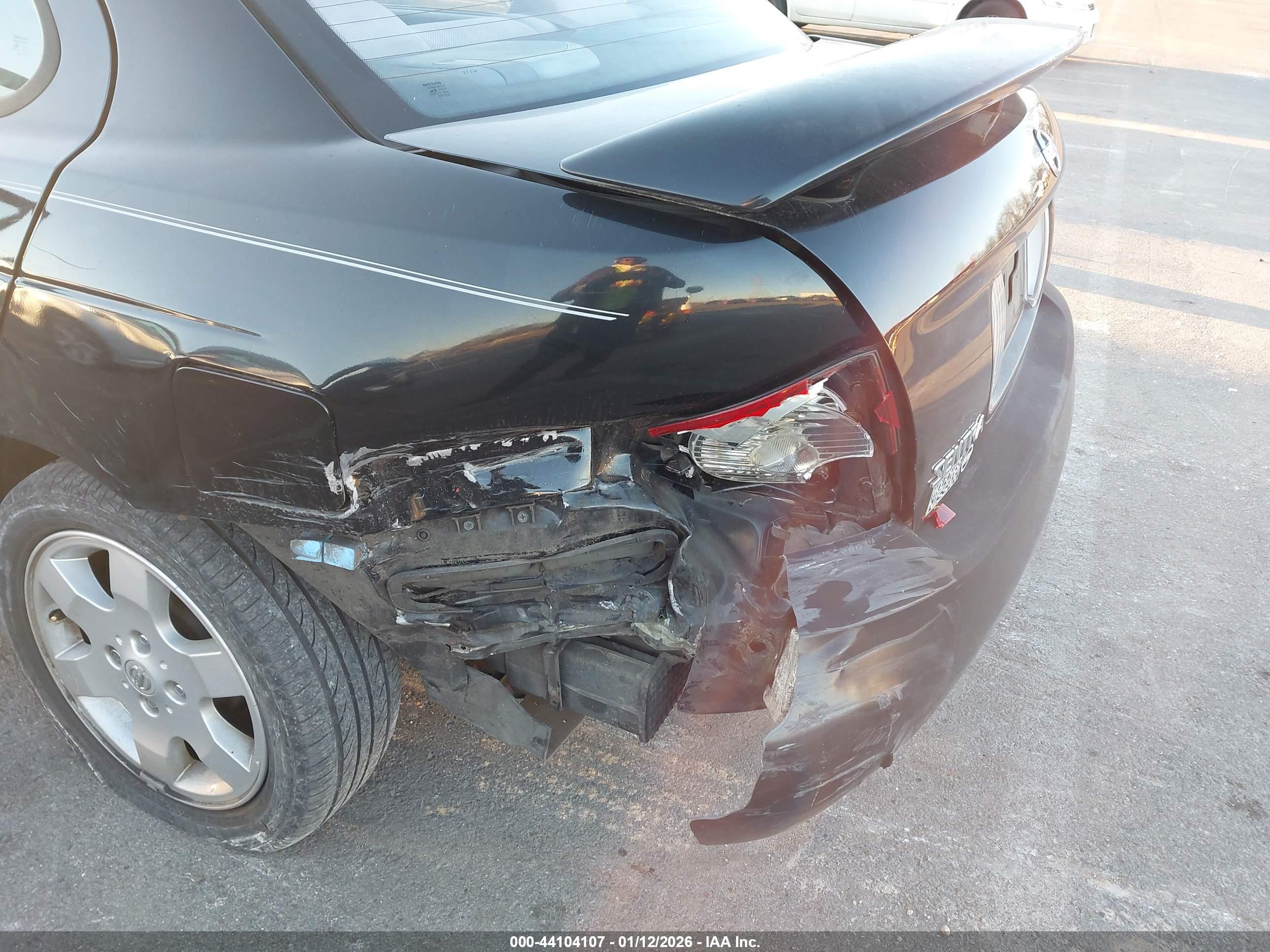 NISSAN SENTRA image 6