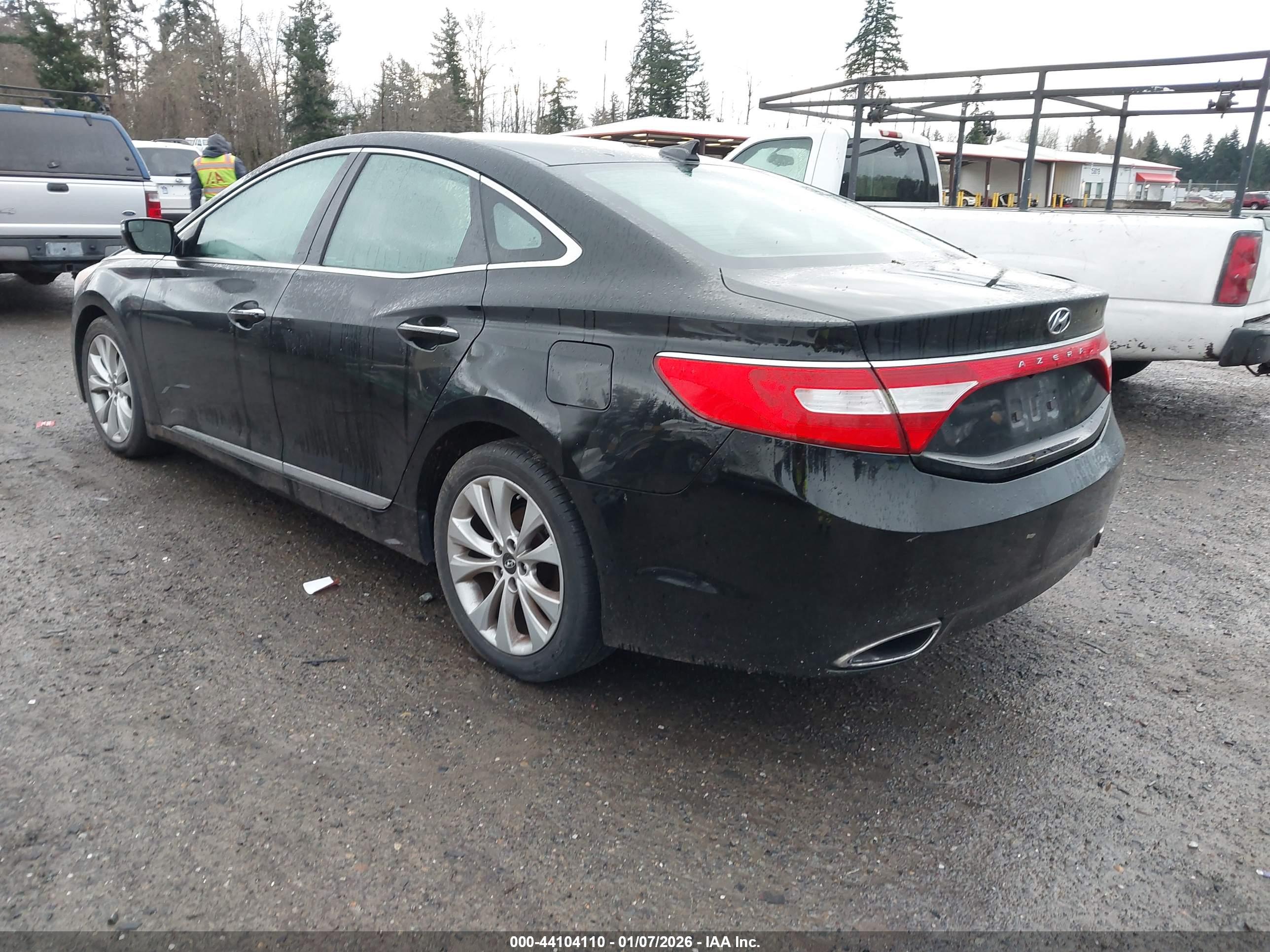 HYUNDAI AZERA image 3