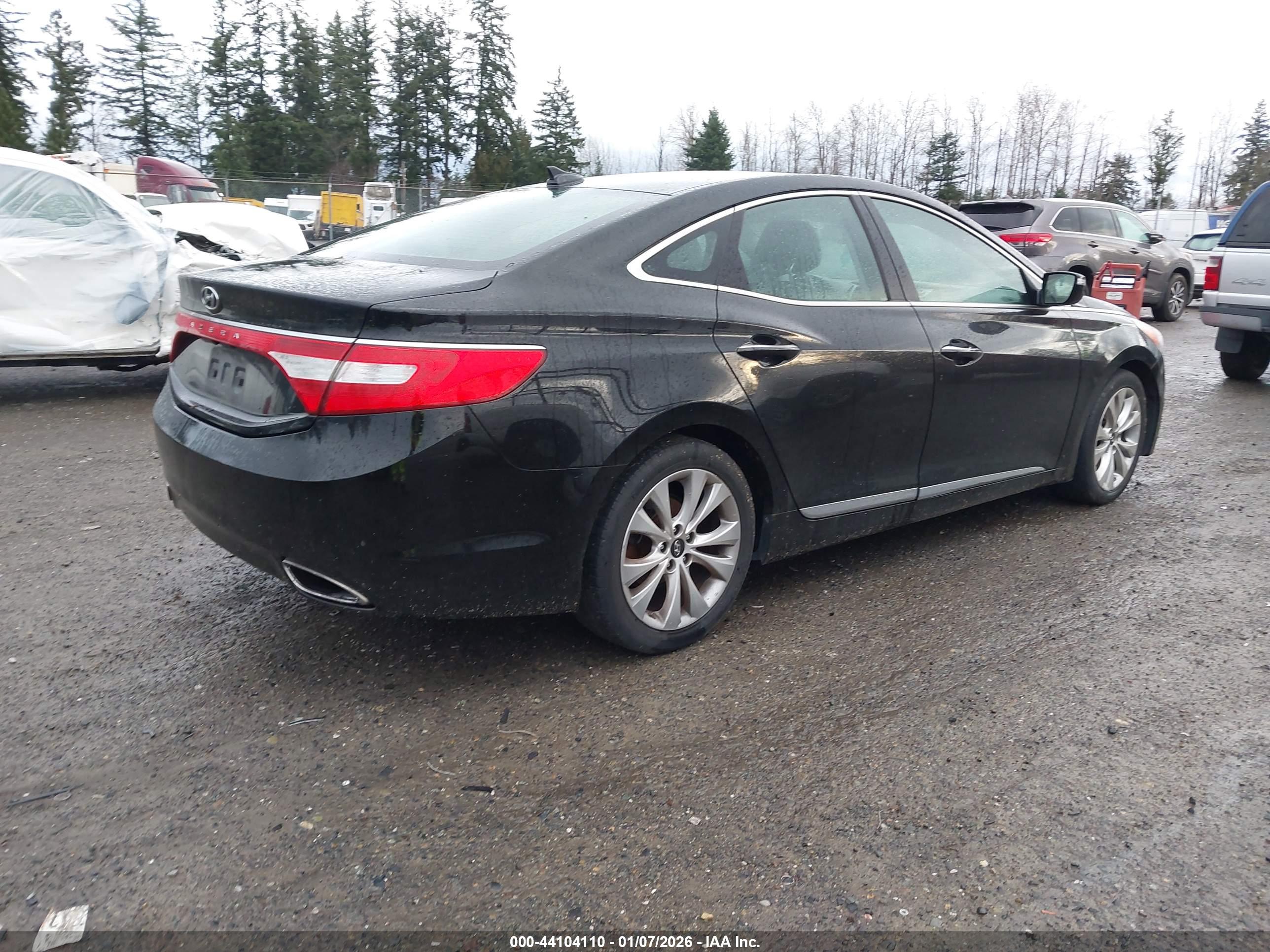 HYUNDAI AZERA image 4