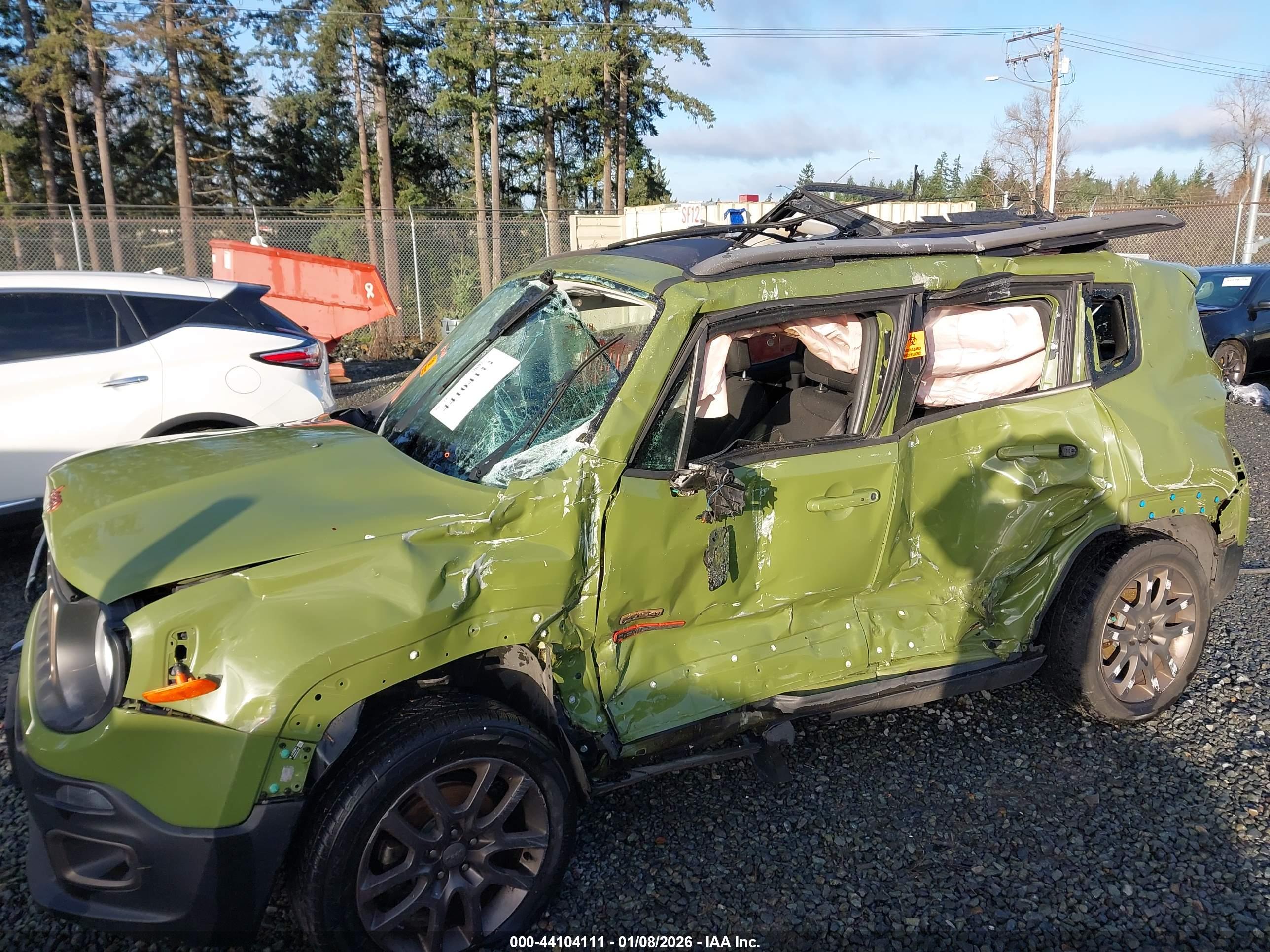 JEEP RENEGADE image 6