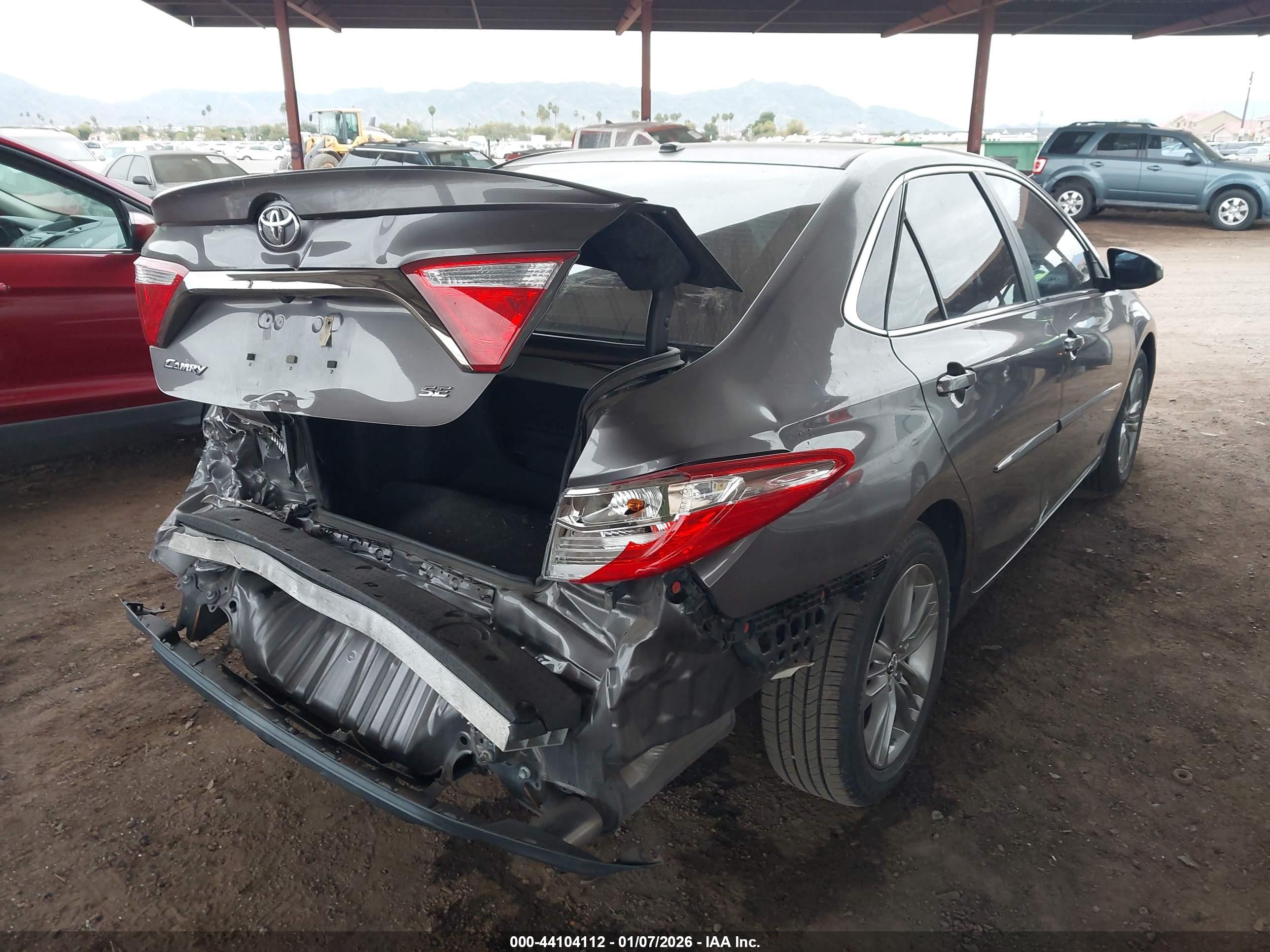 TOYOTA CAMRY image 4