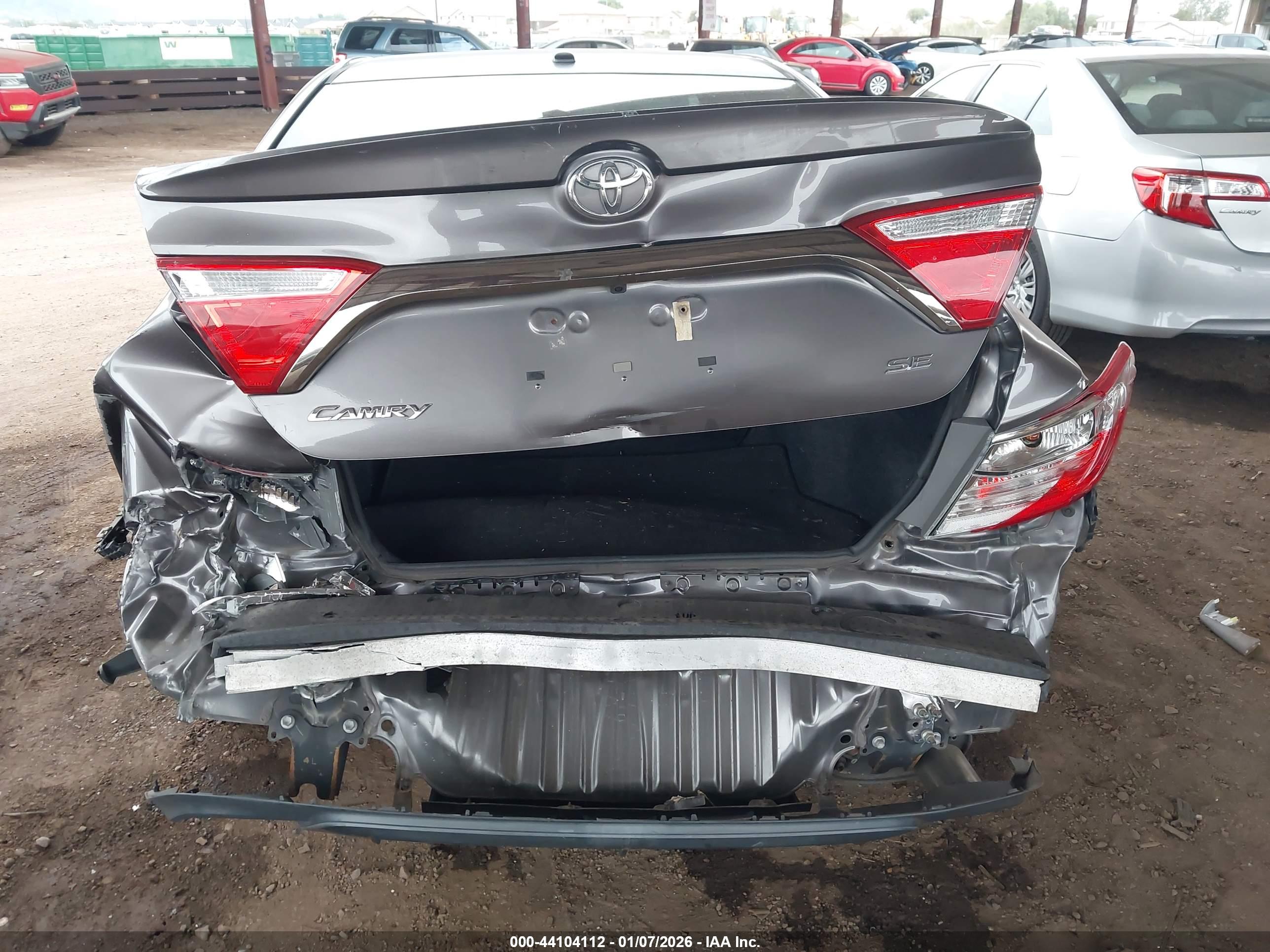 TOYOTA CAMRY image 6
