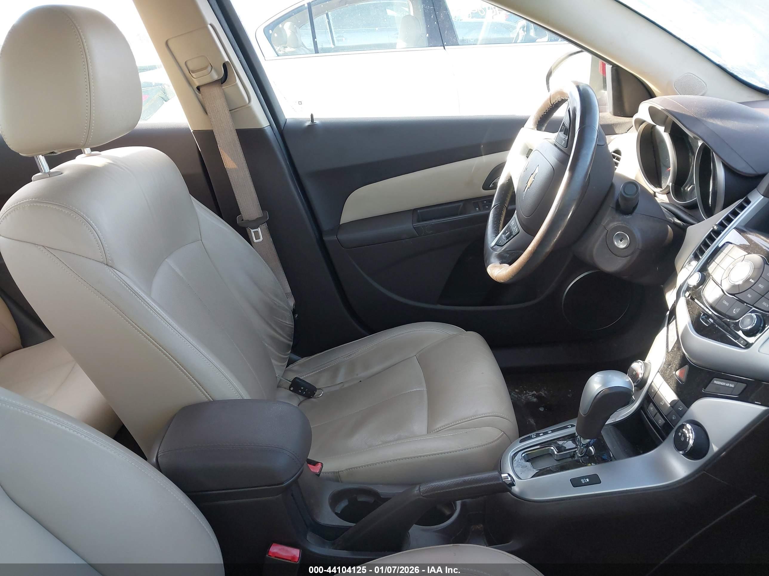 CHEVROLET CRUZE image 5