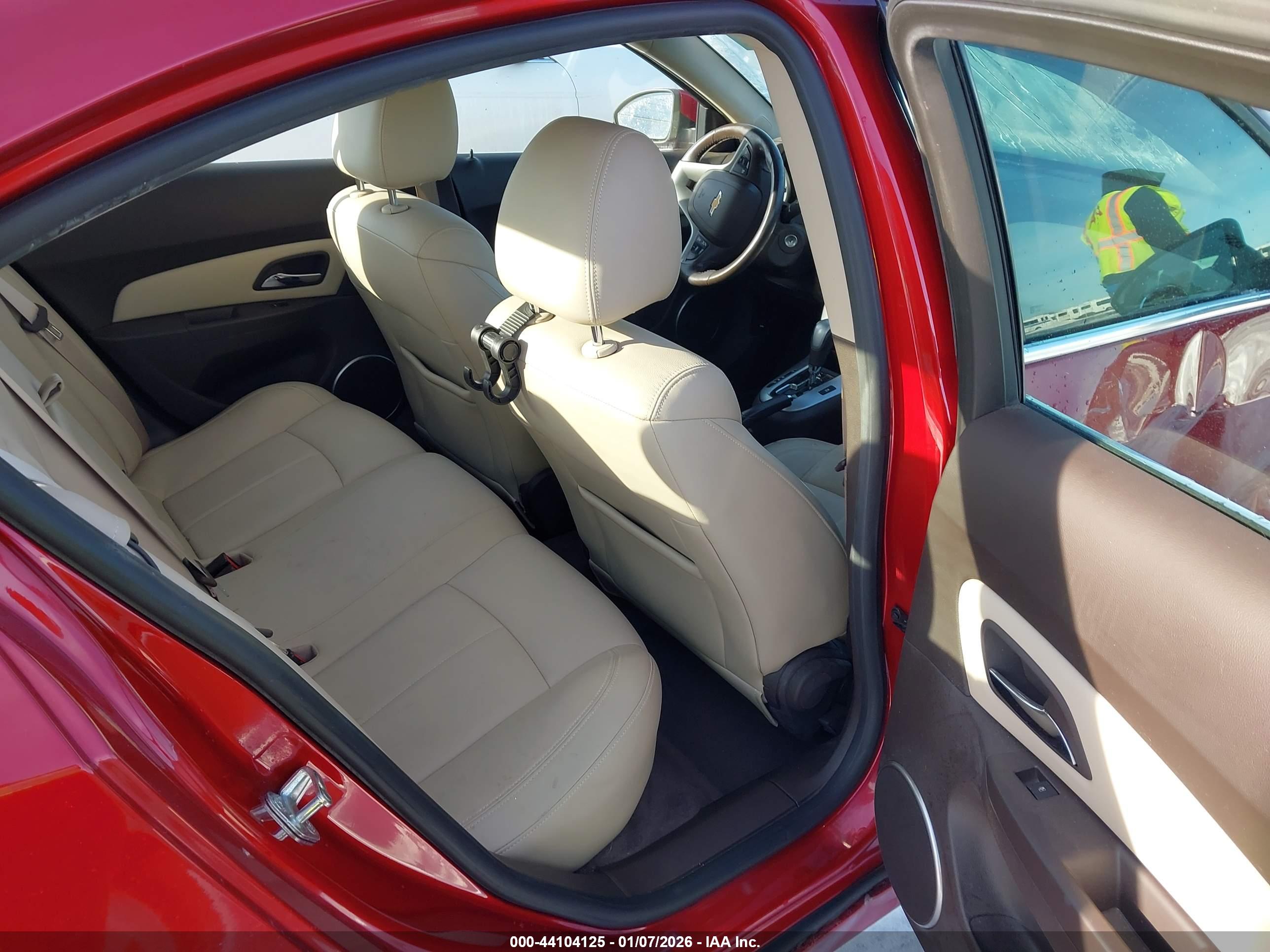 CHEVROLET CRUZE image 8
