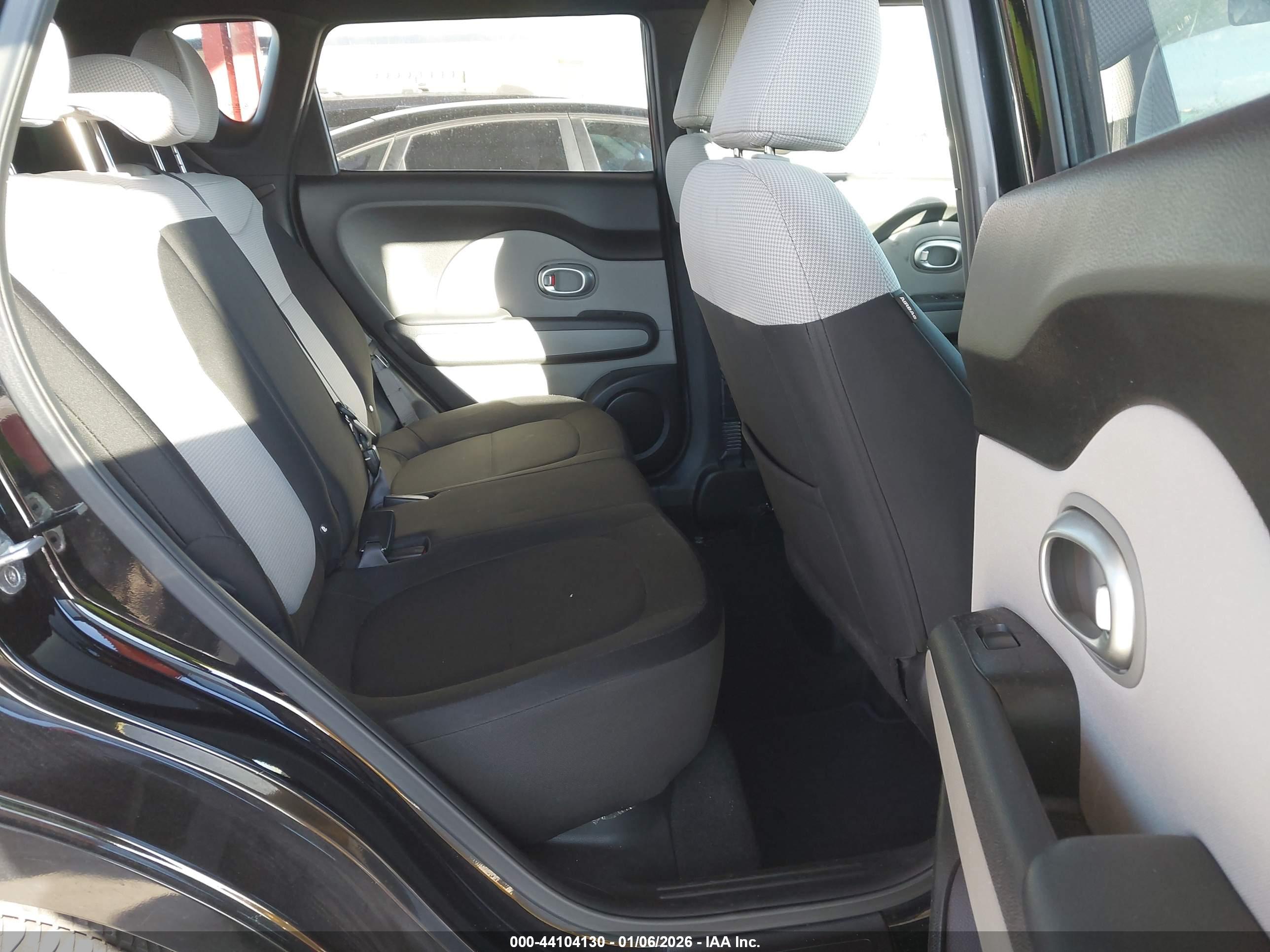 KIA SOUL image 8