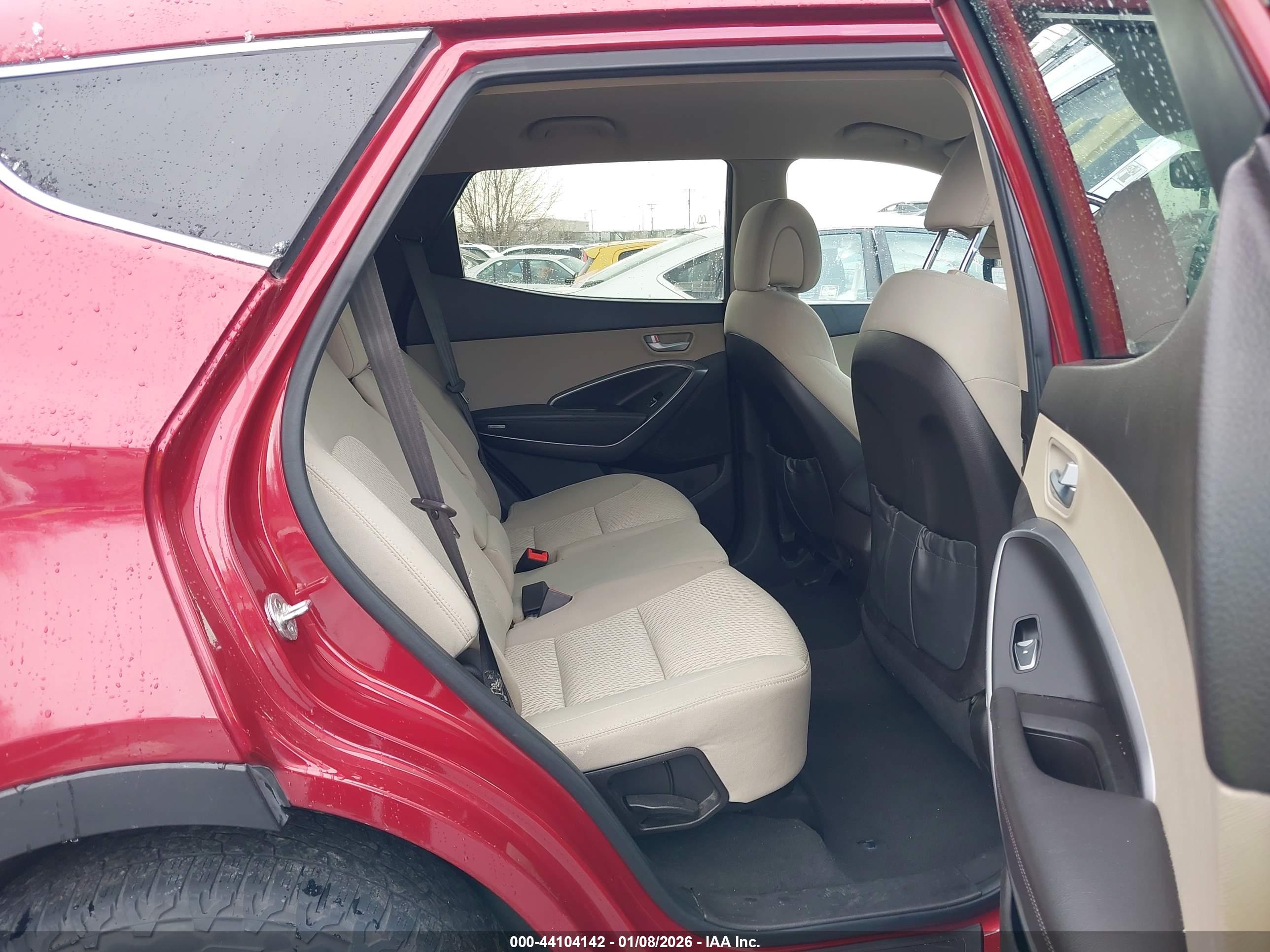 HYUNDAI SANTA image 8