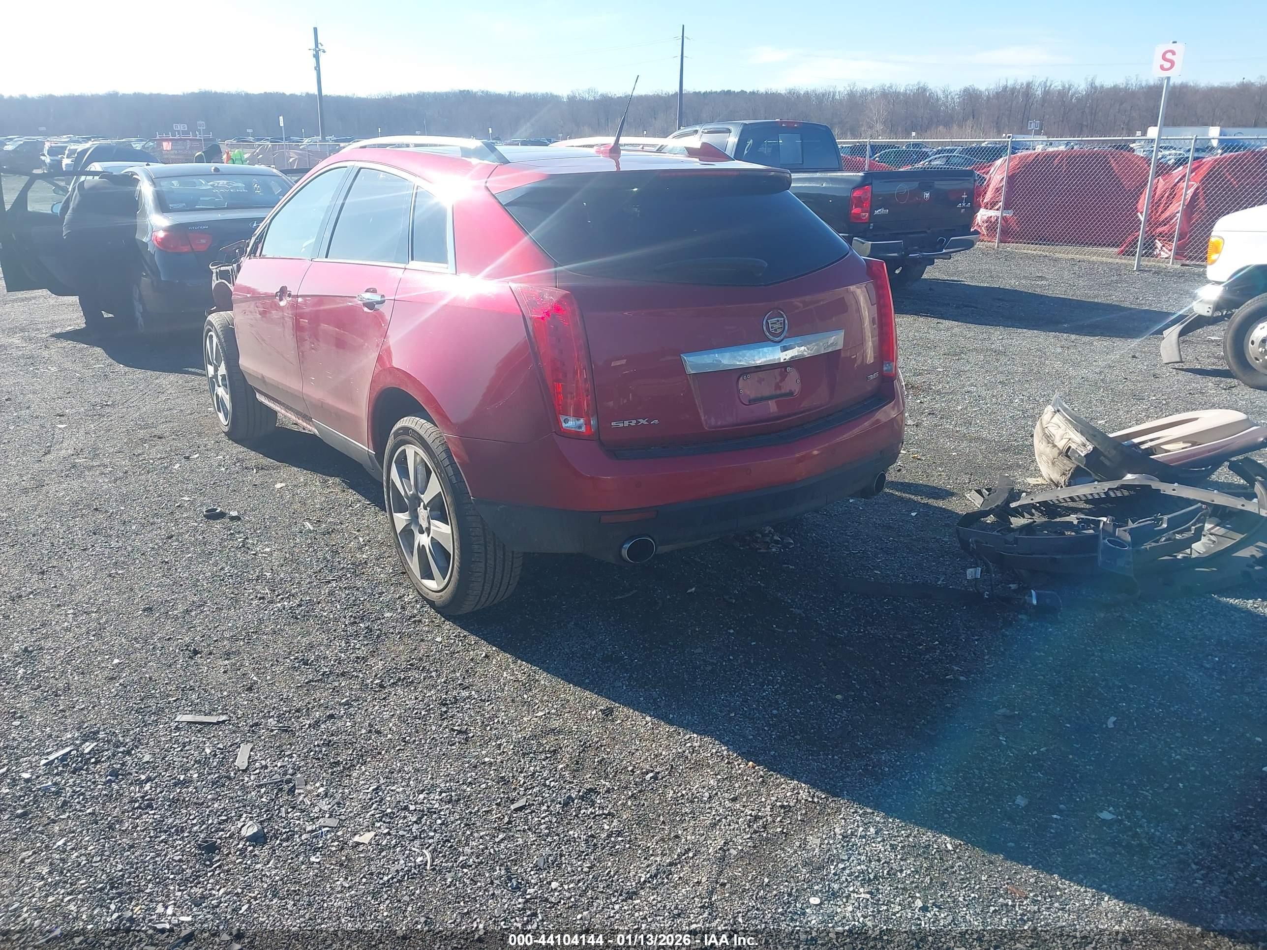 CADILLAC SRX image 3