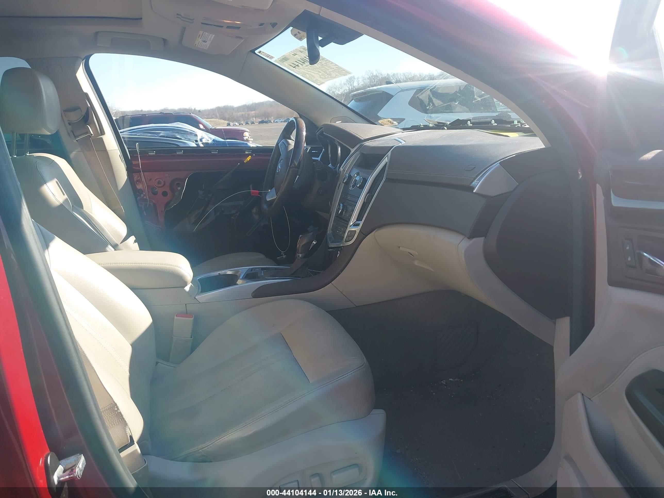 CADILLAC SRX image 5