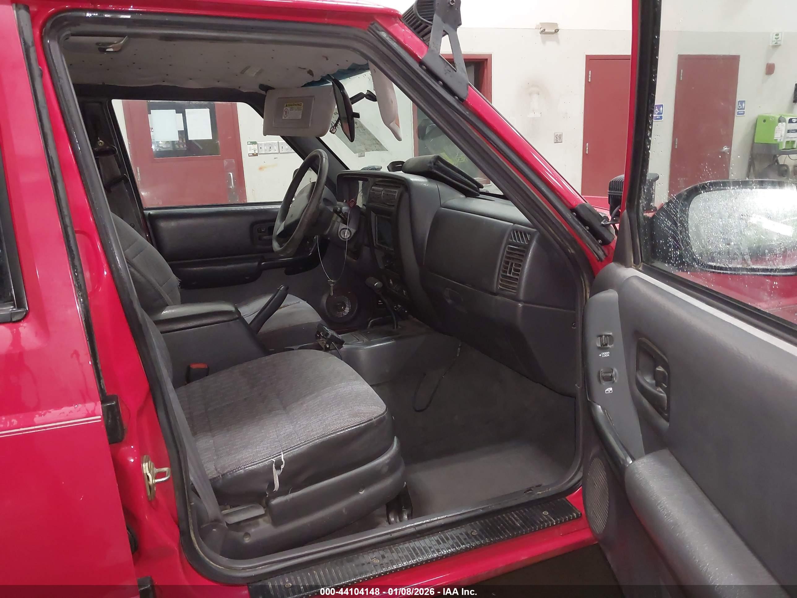 JEEP CHEROKEE image 5