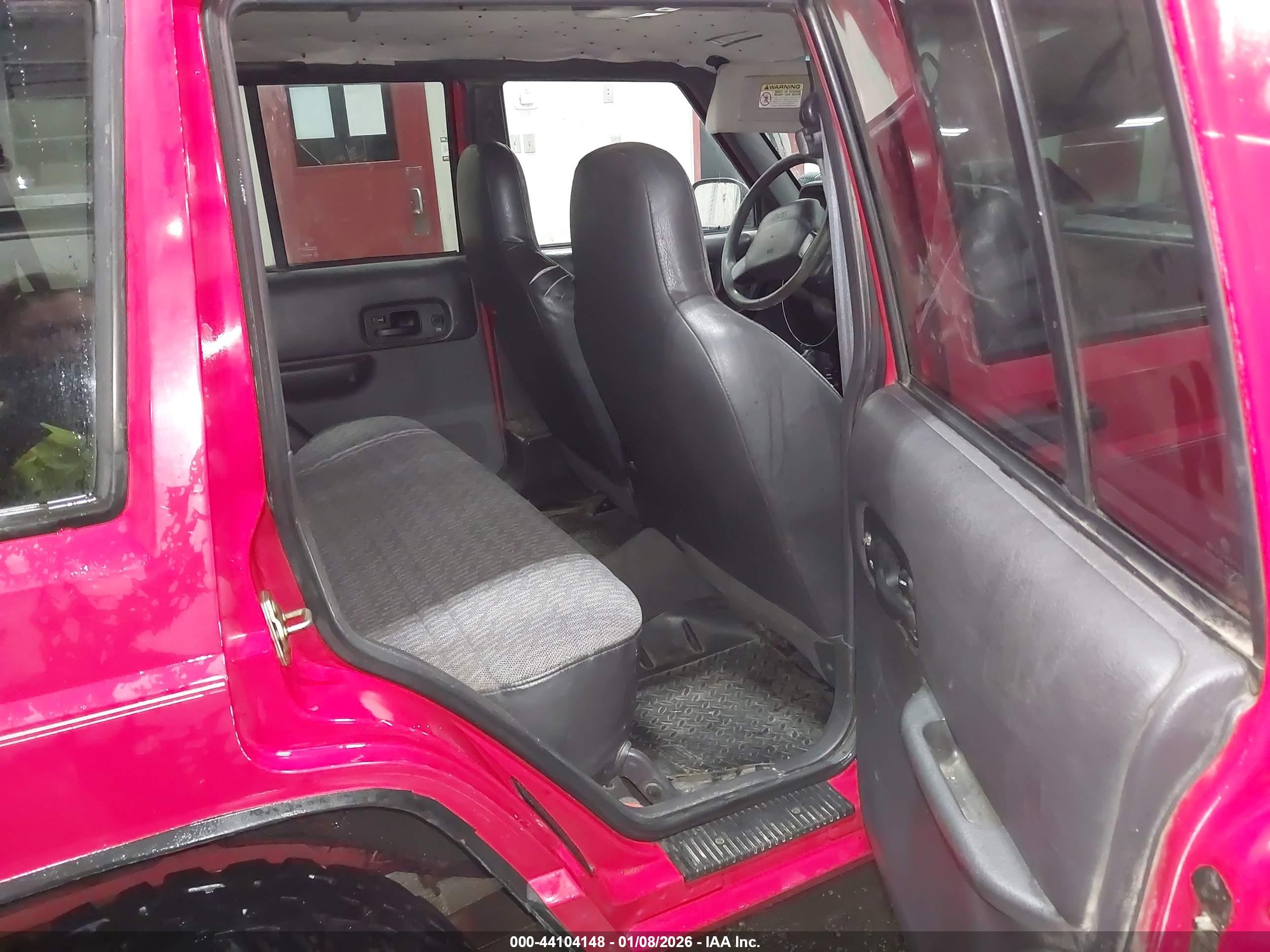 JEEP CHEROKEE image 8