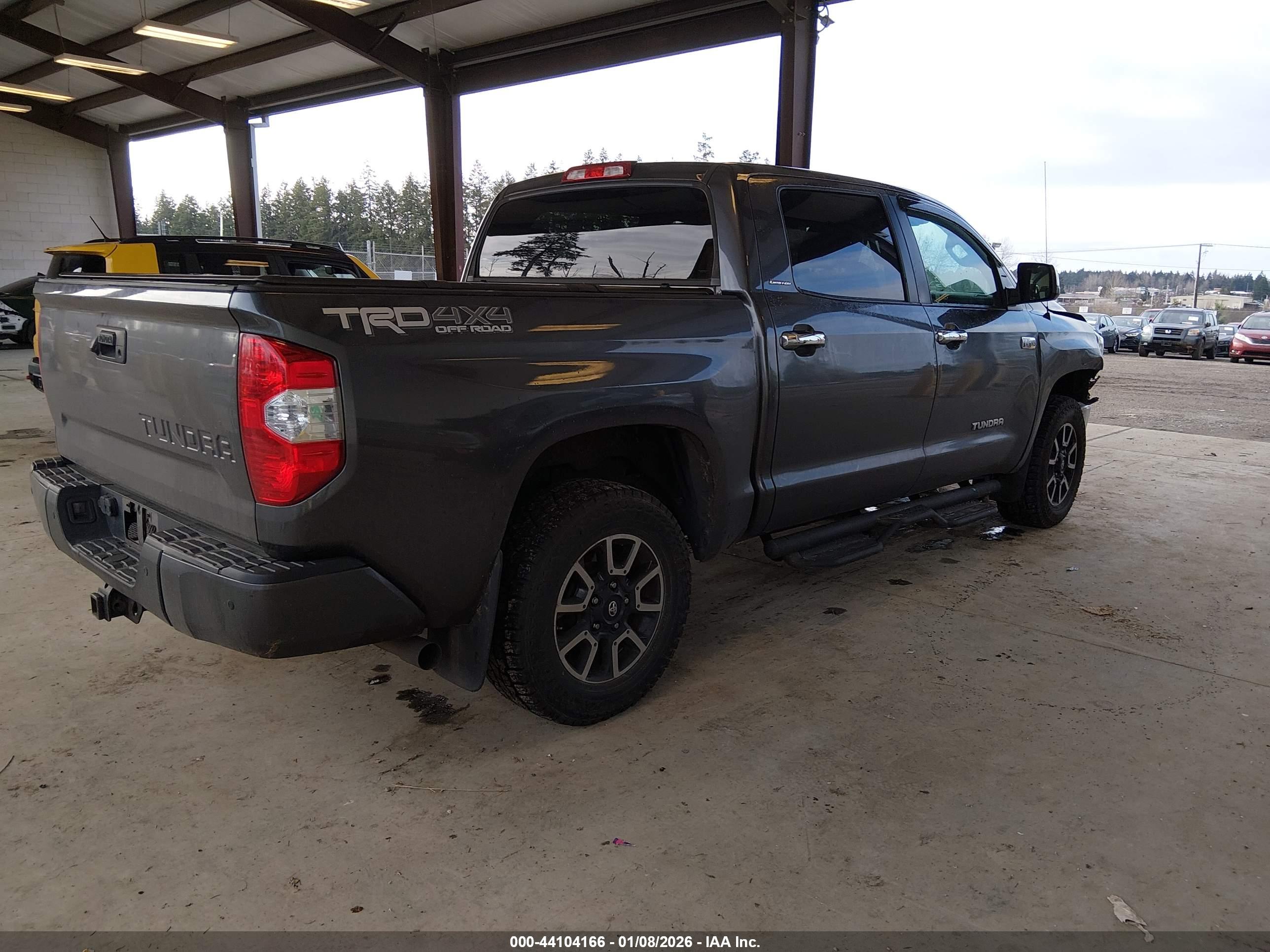 TOYOTA TUNDRA image 4