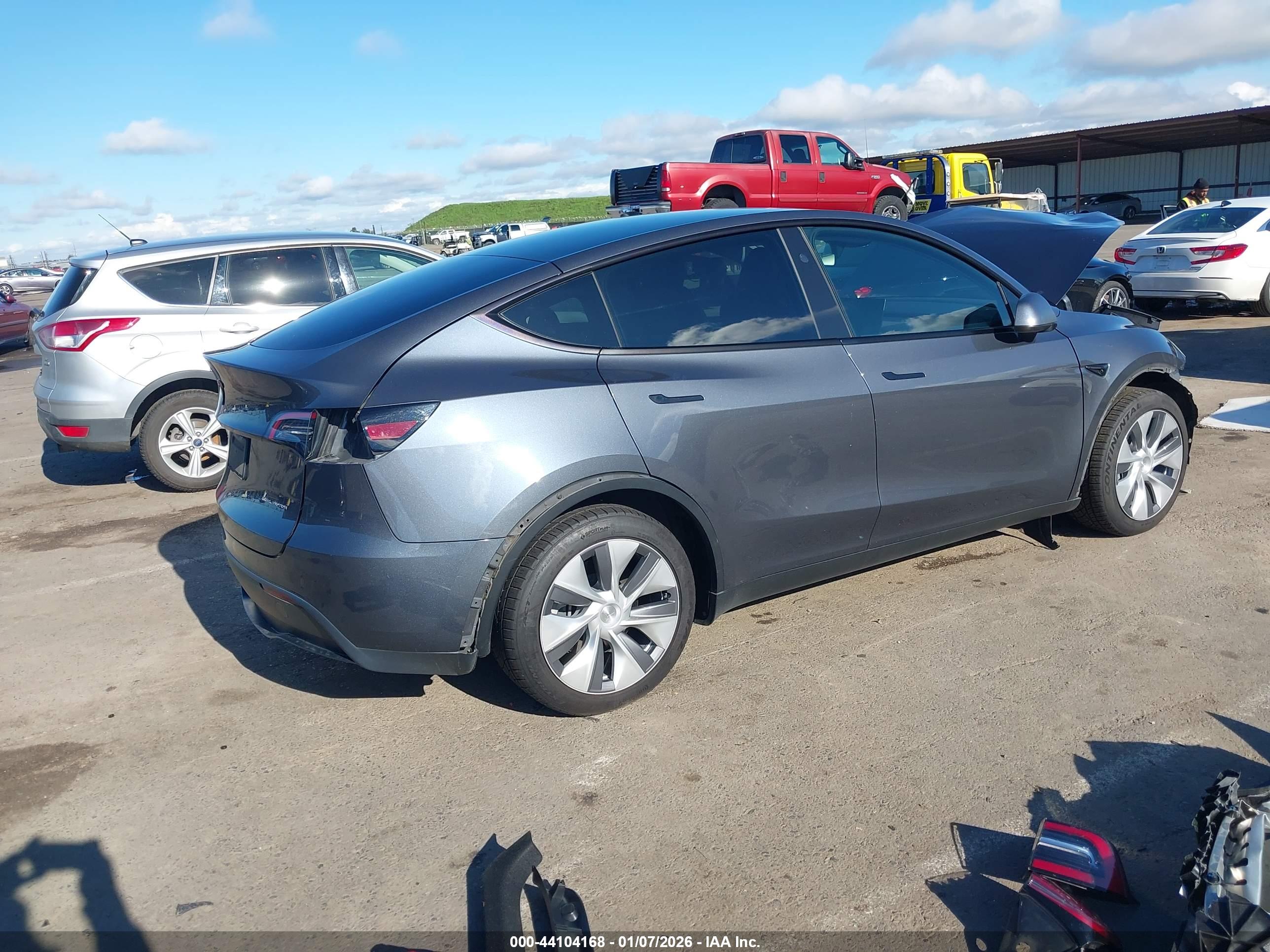 TESLA MODEL image 4