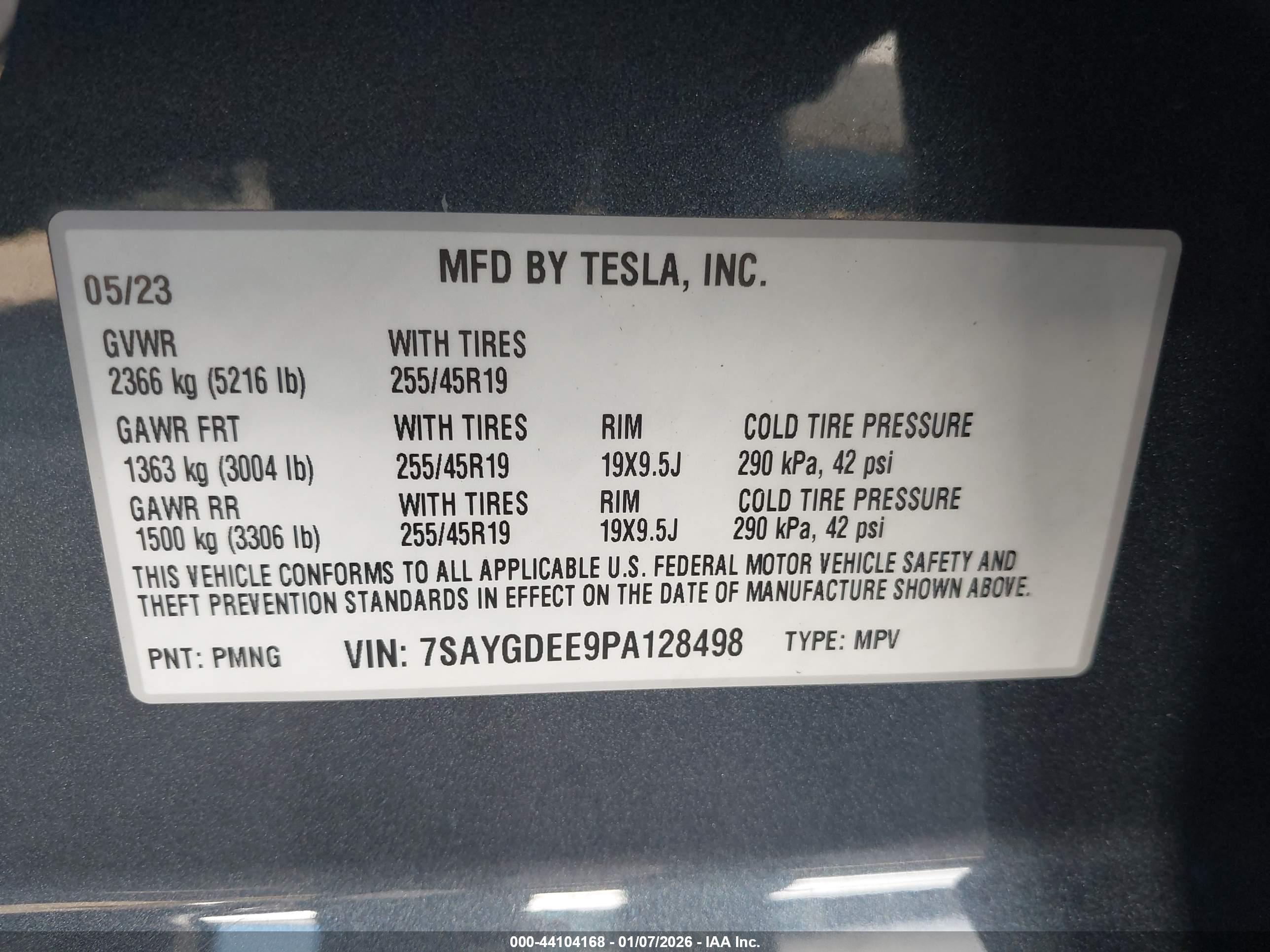 TESLA MODEL image 9
