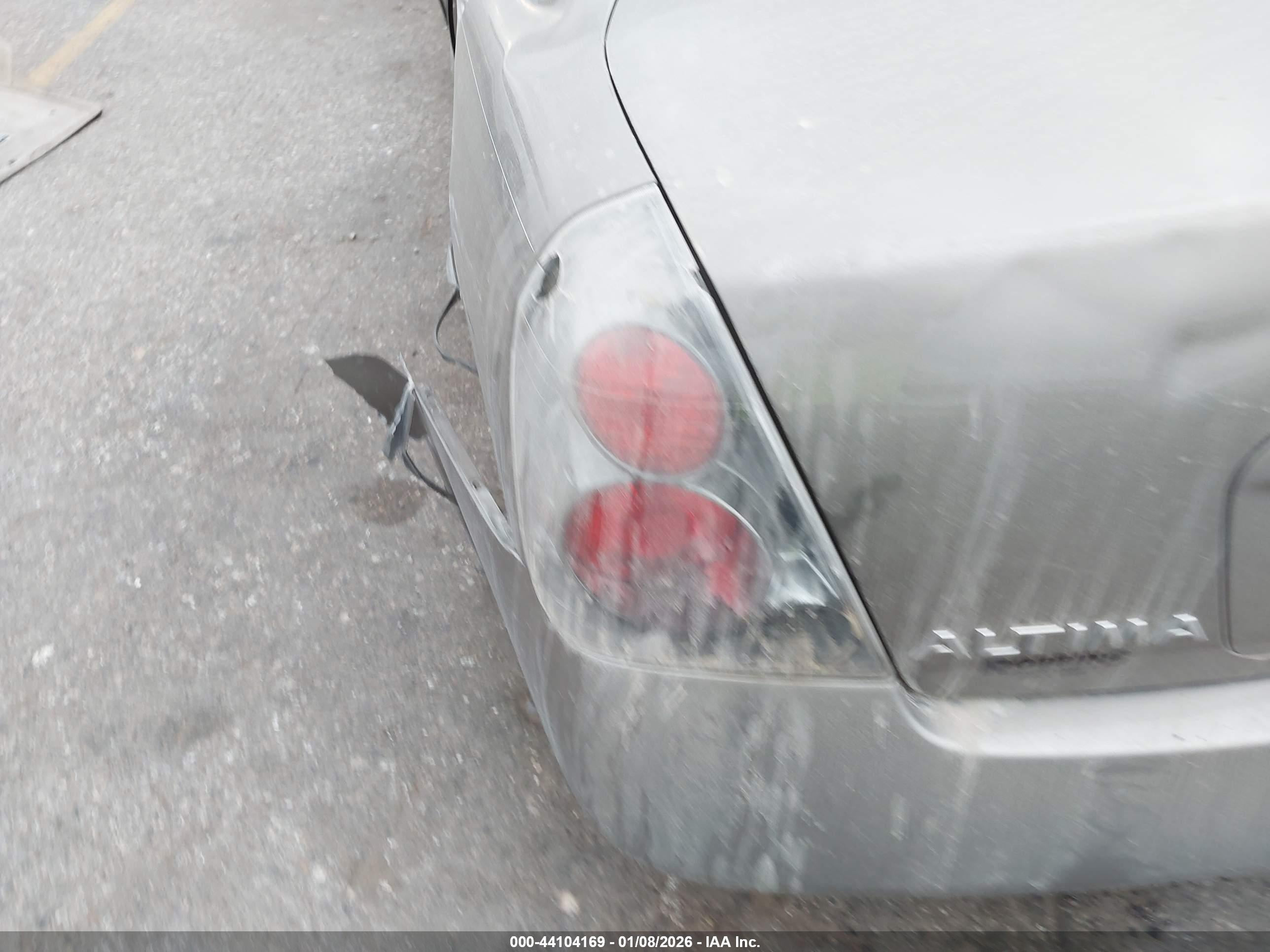 NISSAN ALTIMA image 6
