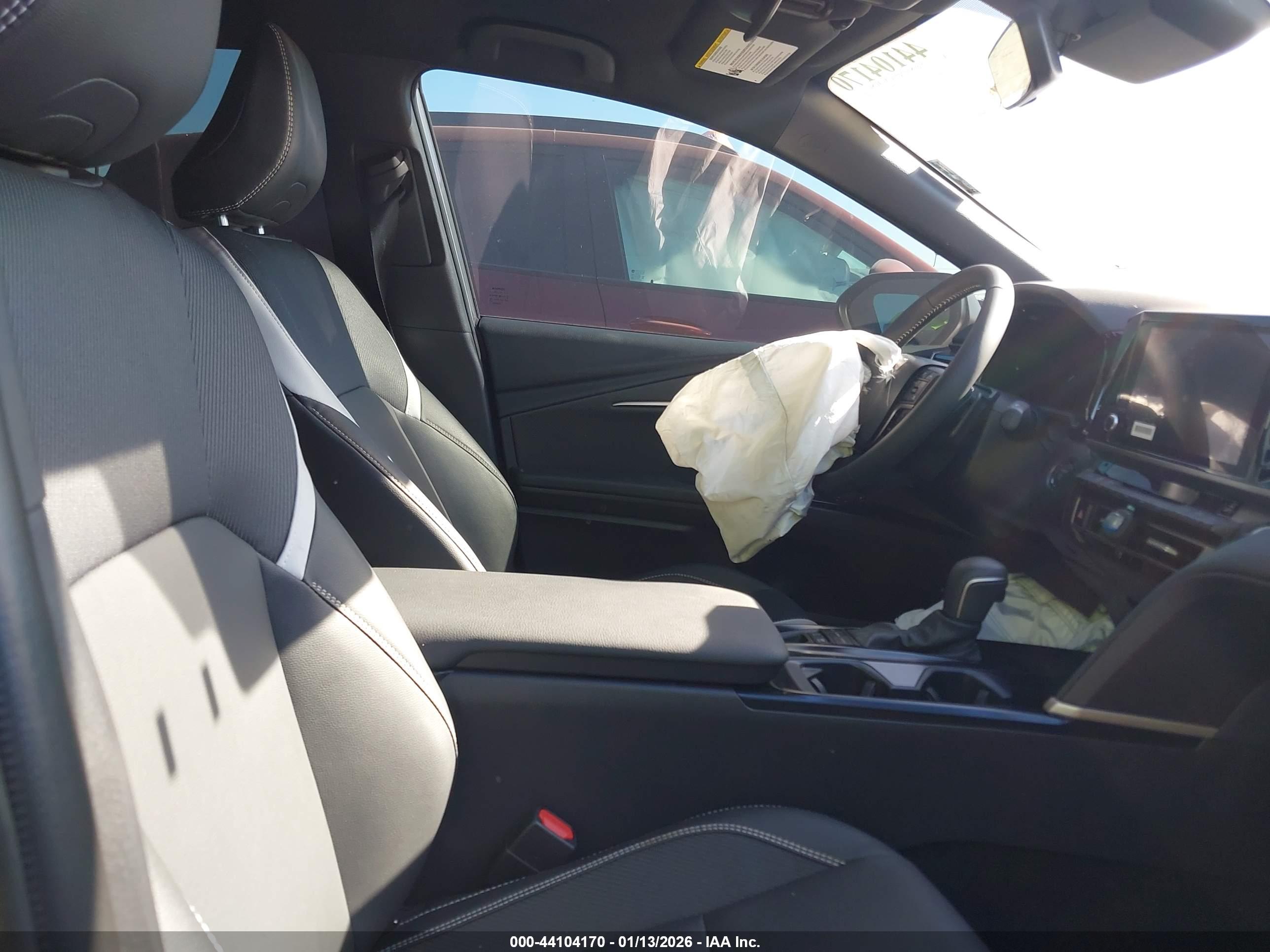 TOYOTA CAMRY image 5