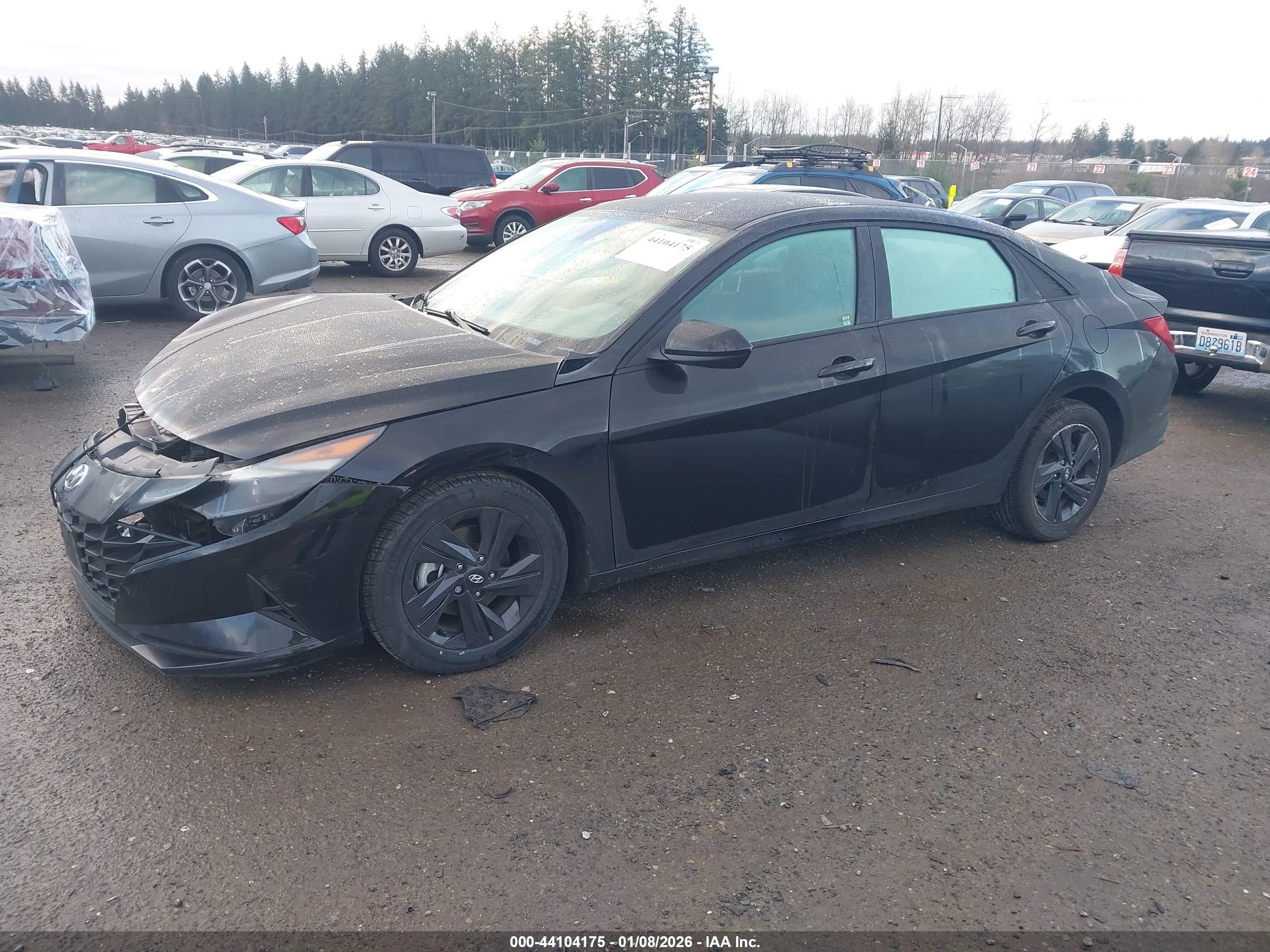 HYUNDAI ELANTRA image 2