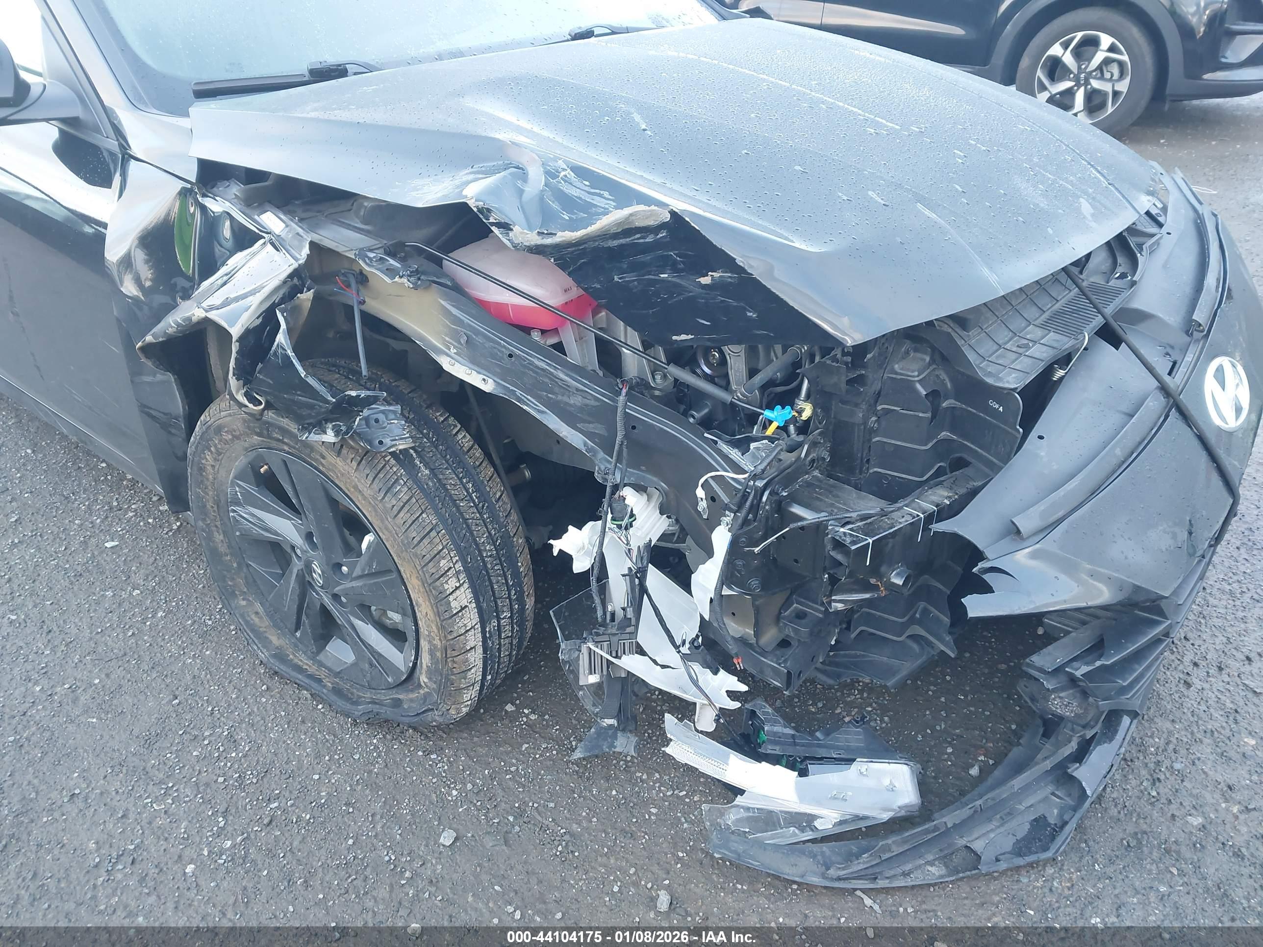 HYUNDAI ELANTRA image 6