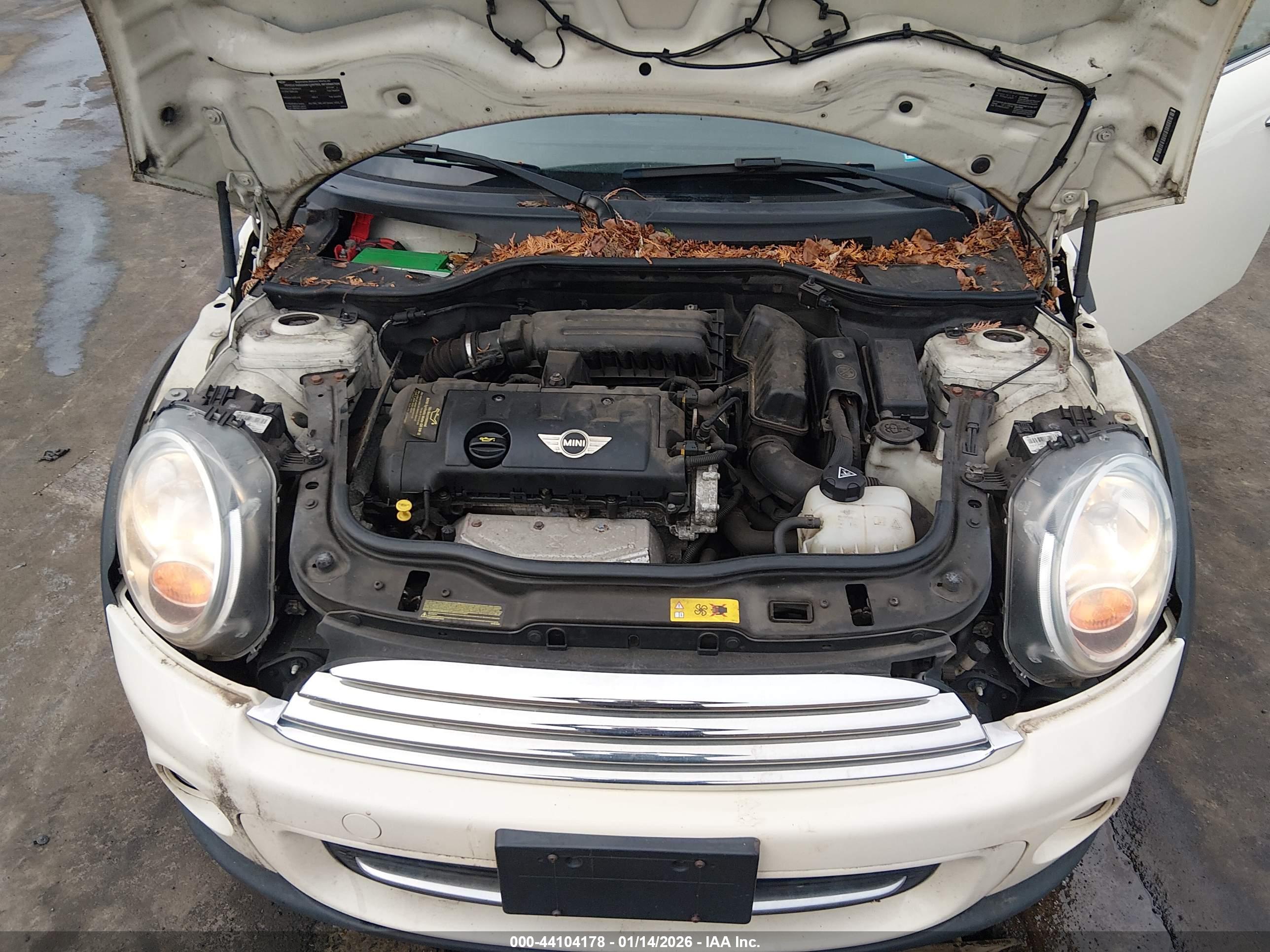 MINI CONVERTIBLE image 10