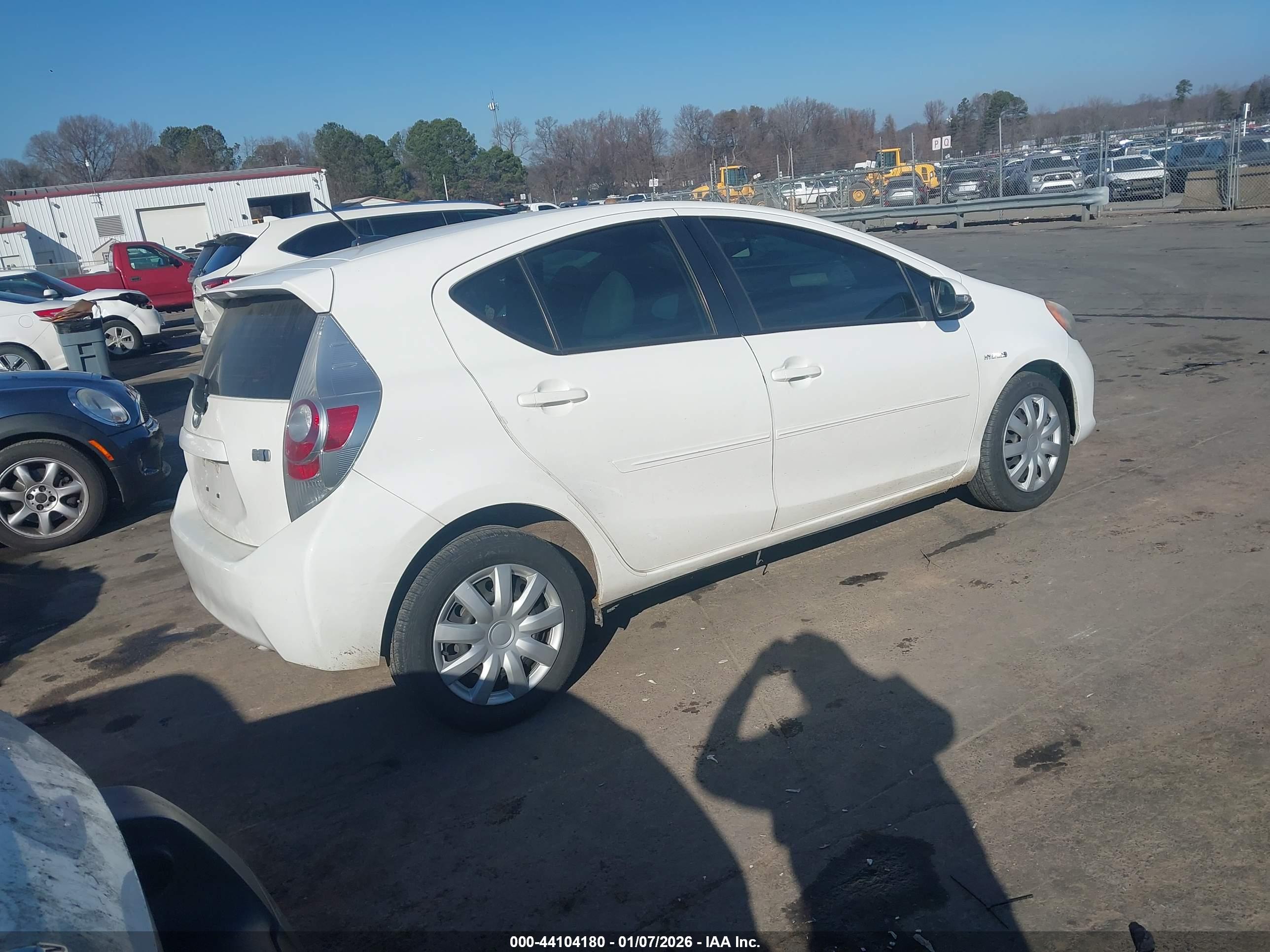 TOYOTA PRIUS image 4