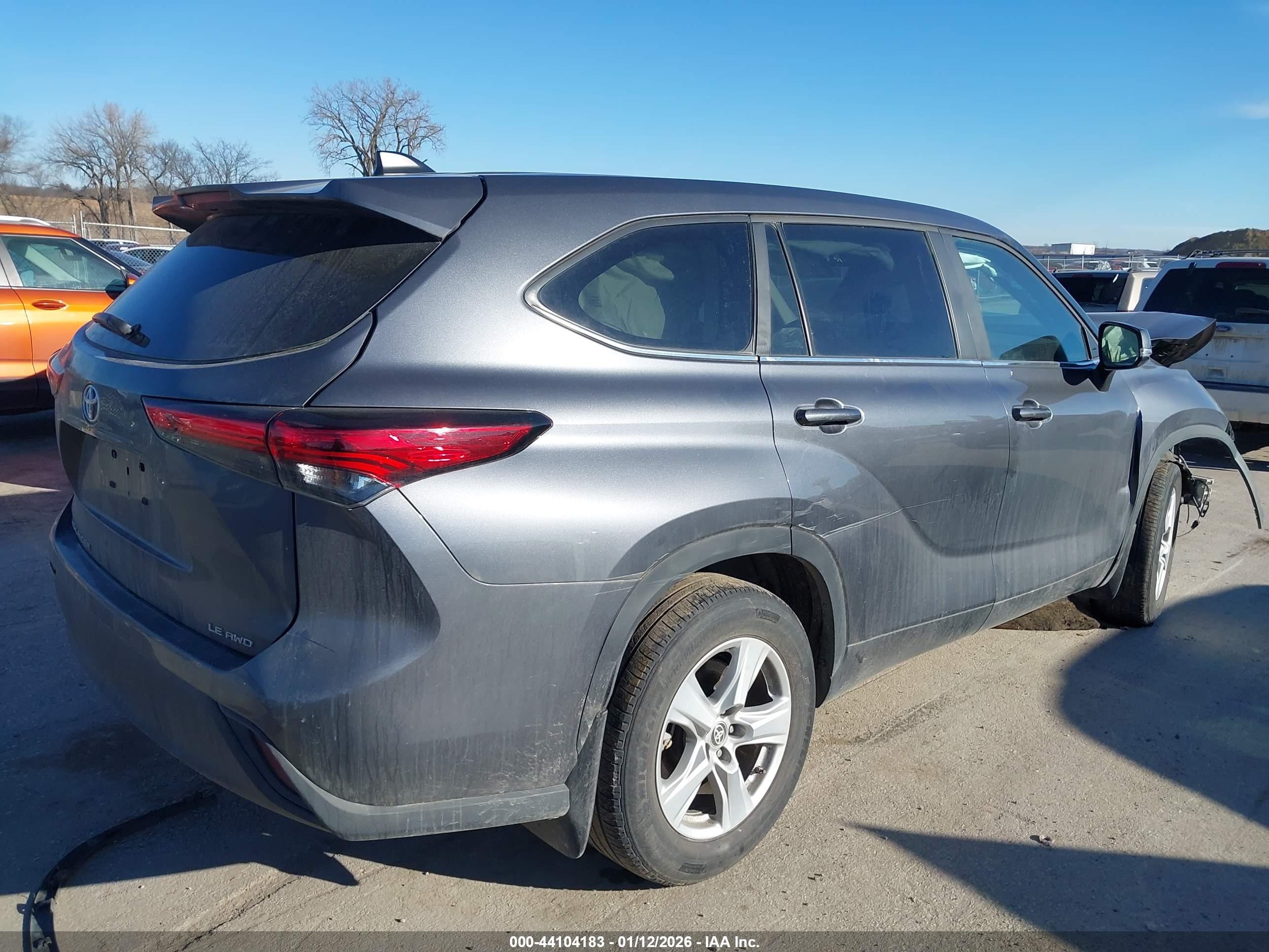 TOYOTA HIGHLANDER image 4