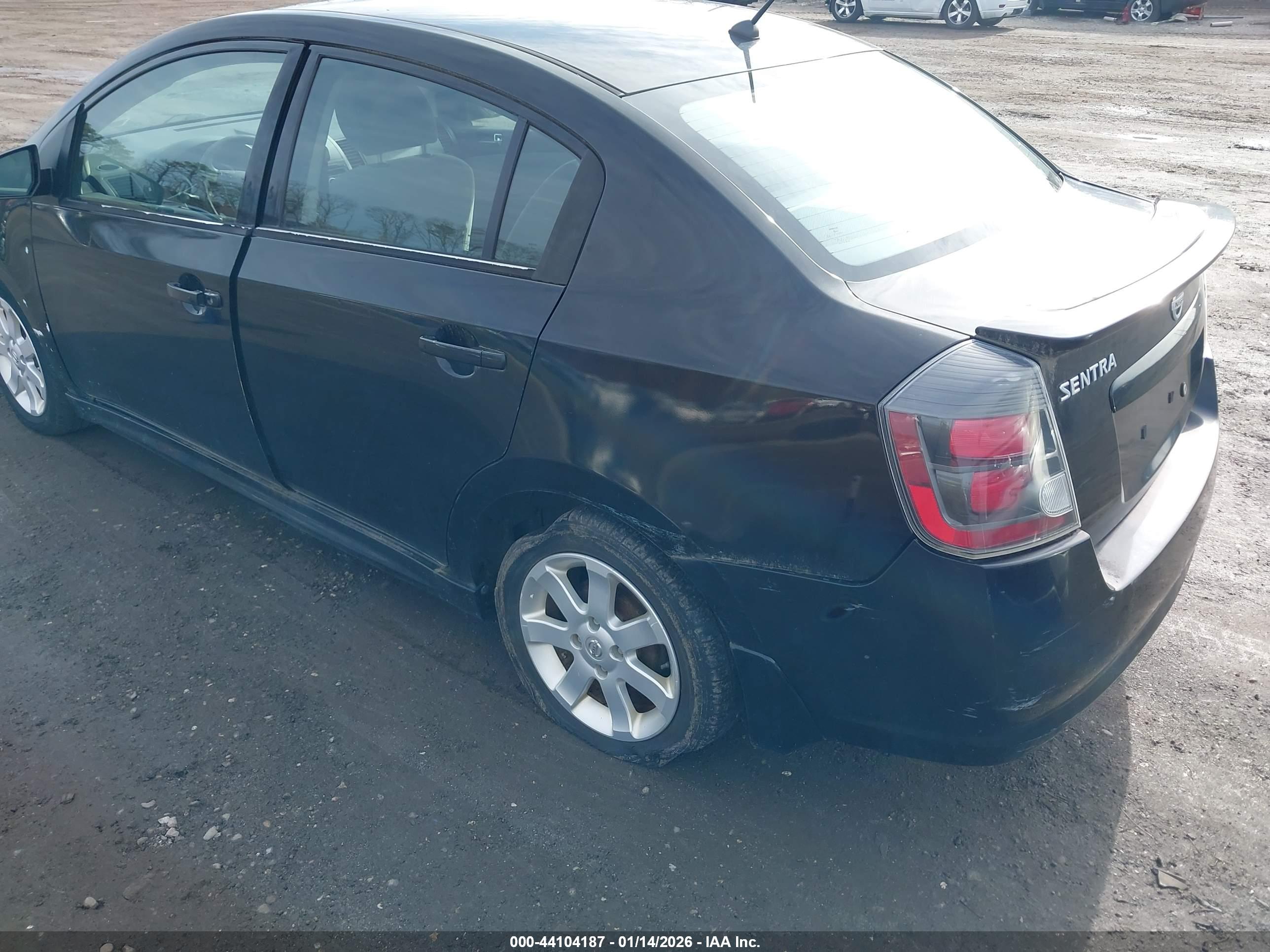 NISSAN SENTRA image 6