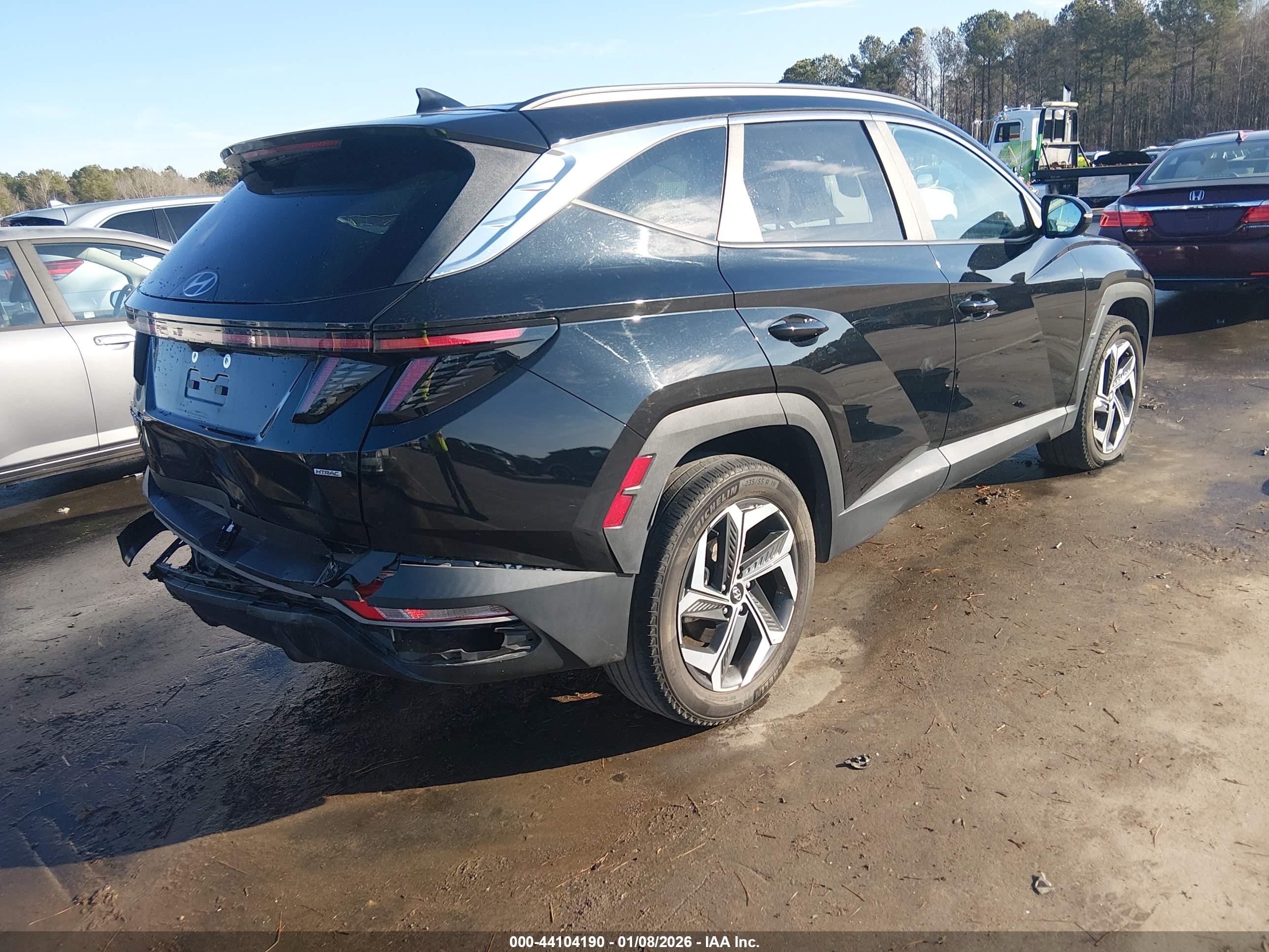 HYUNDAI TUCSON image 4