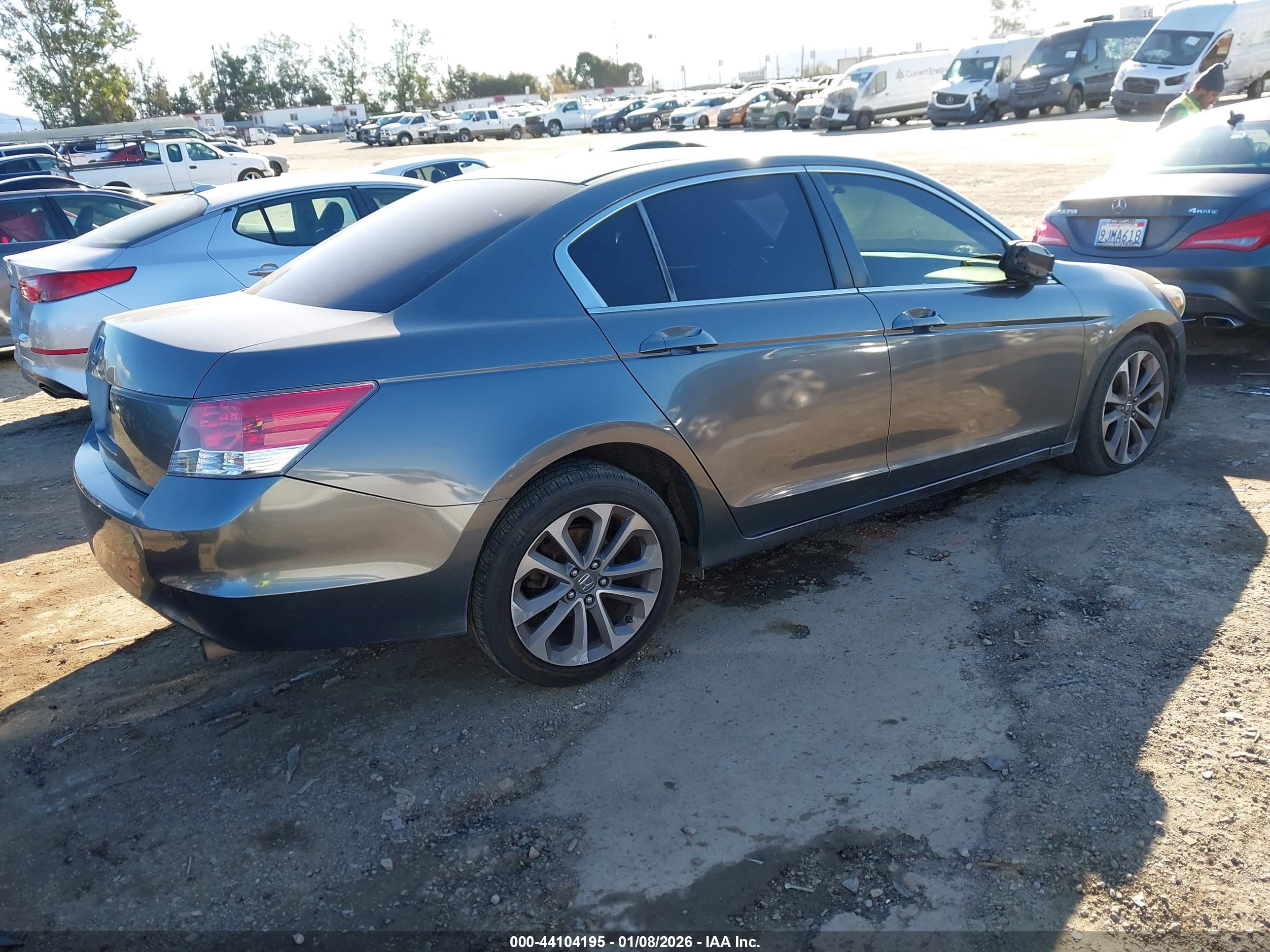 HONDA ACCORD image 4