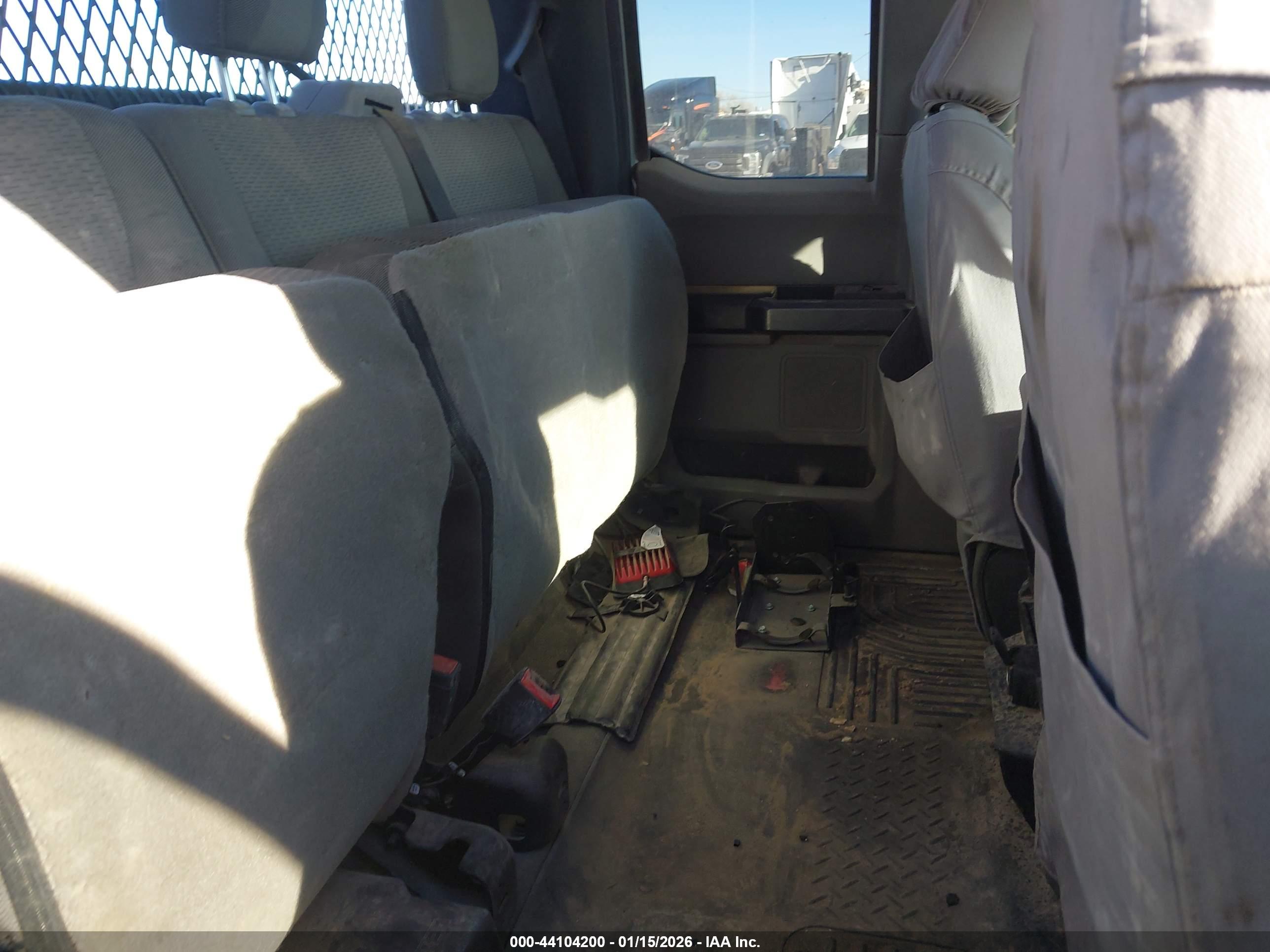 FORD F-250 image 8