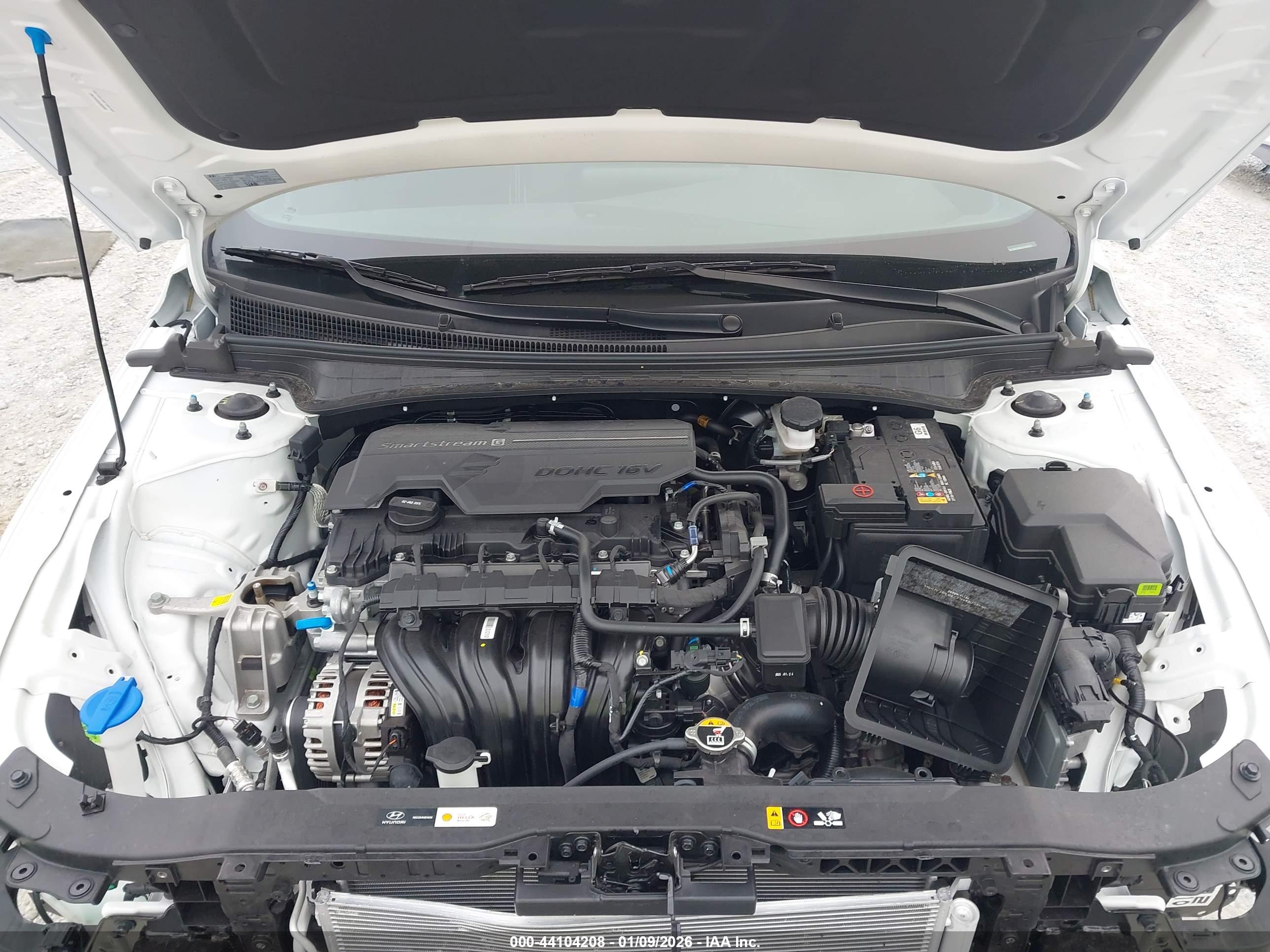 HYUNDAI ELANTRA image 10