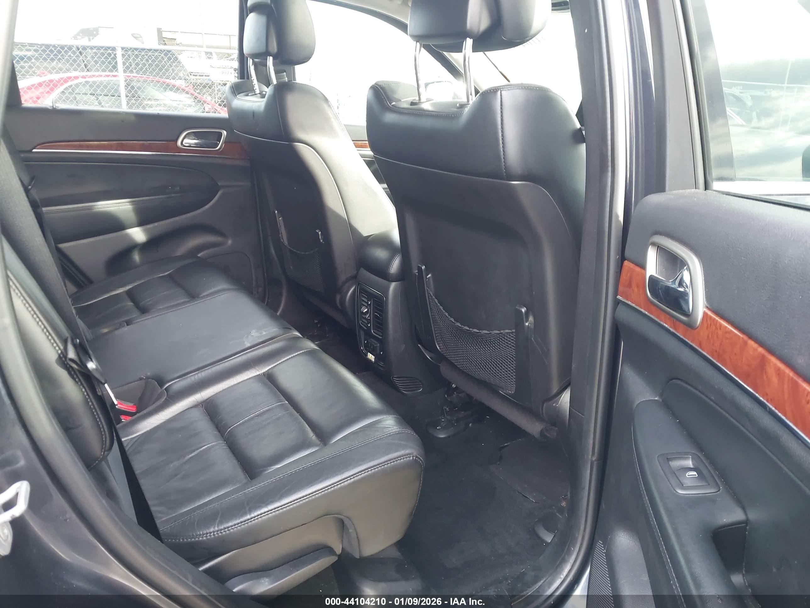 JEEP GRAND image 8