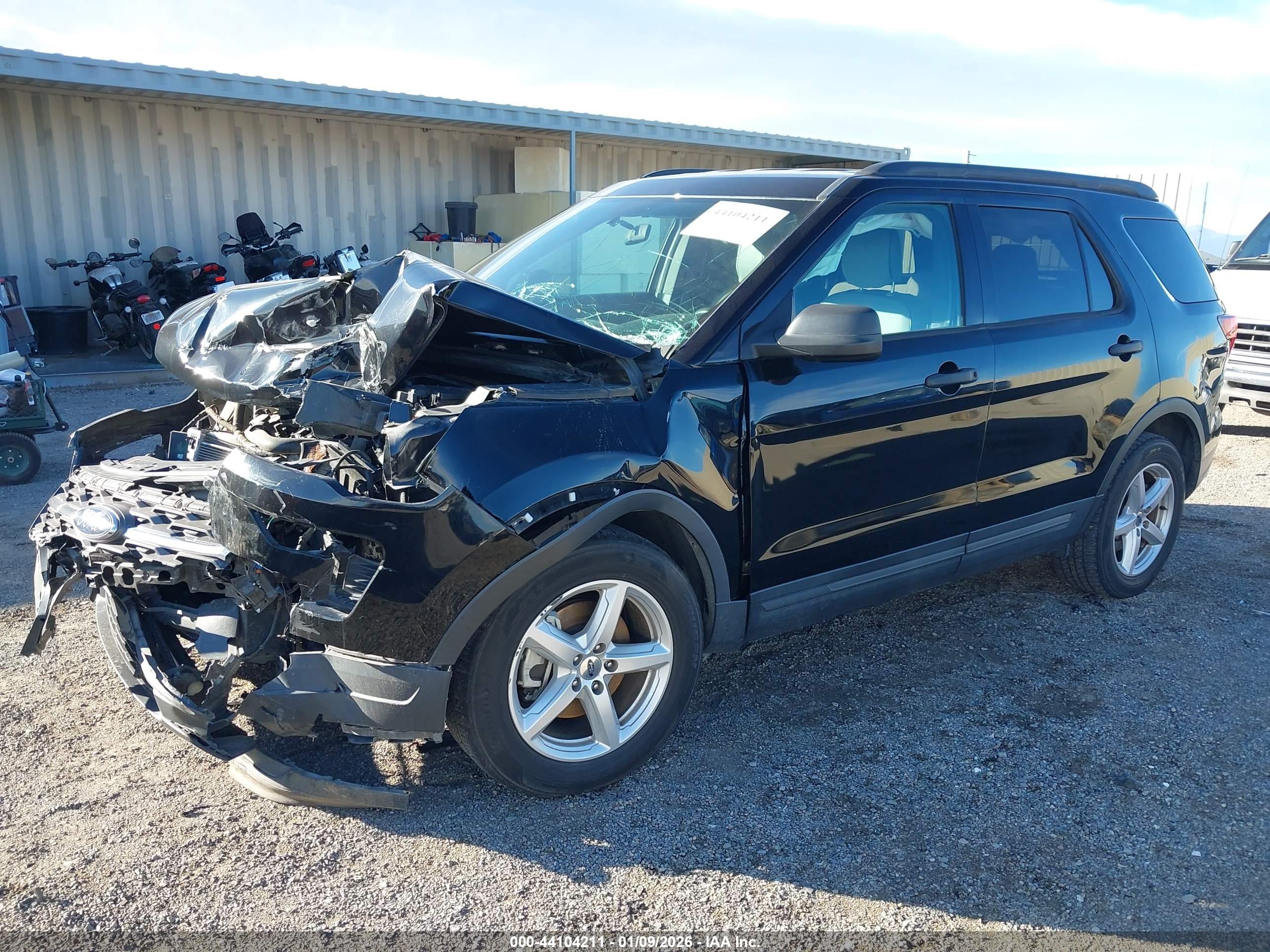 FORD EXPLORER image 2