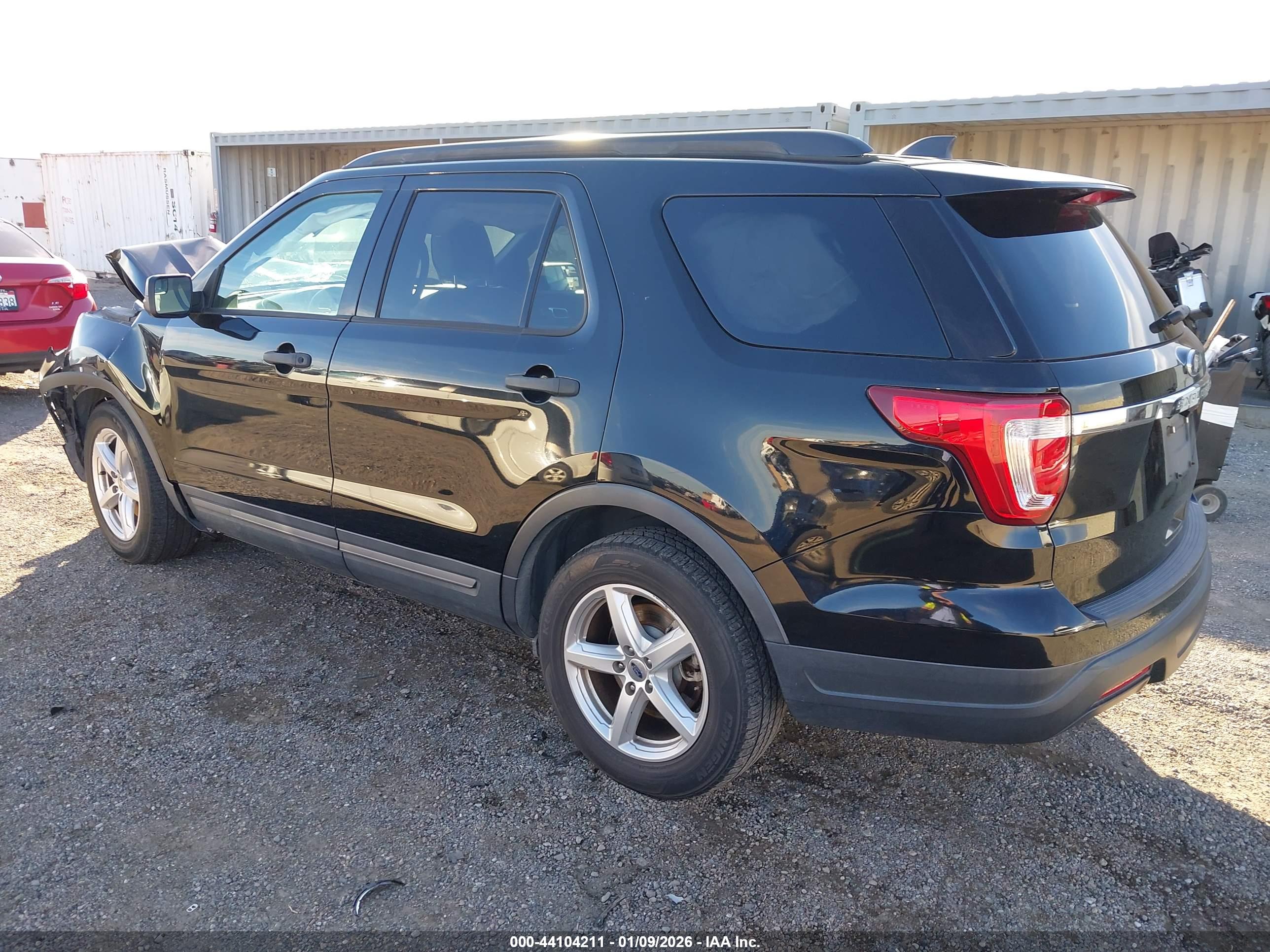 FORD EXPLORER image 3