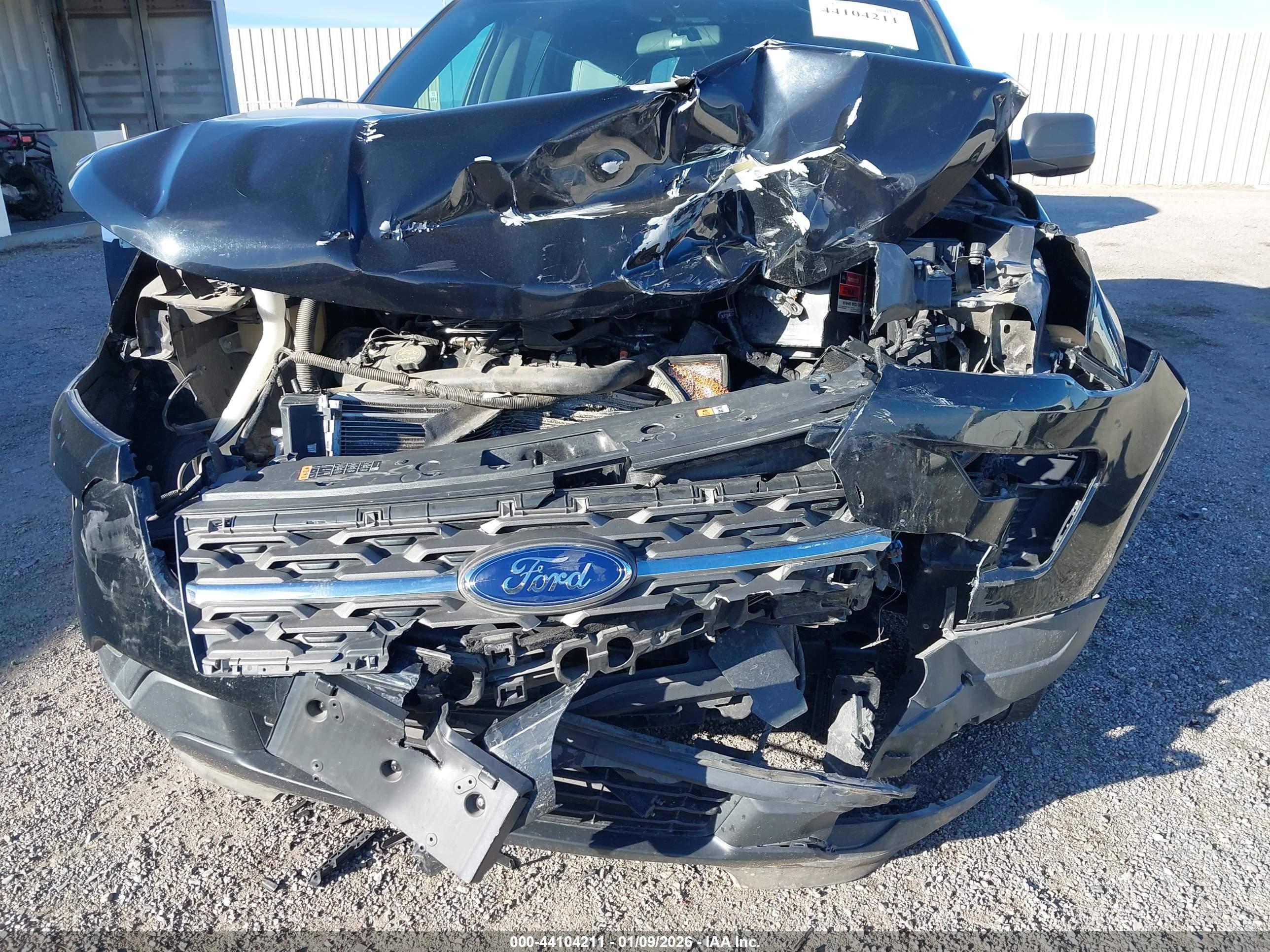 FORD EXPLORER image 6