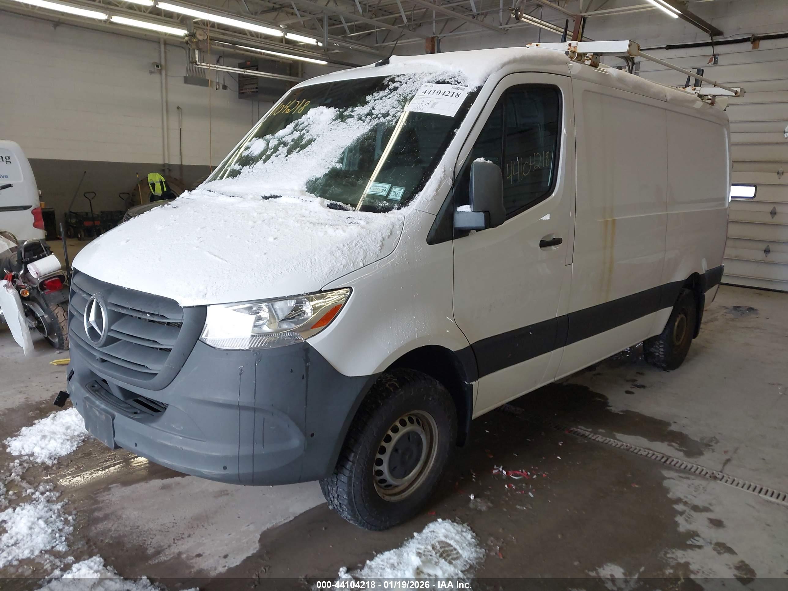 MERCEDES-BENZ SPRINTER image 2