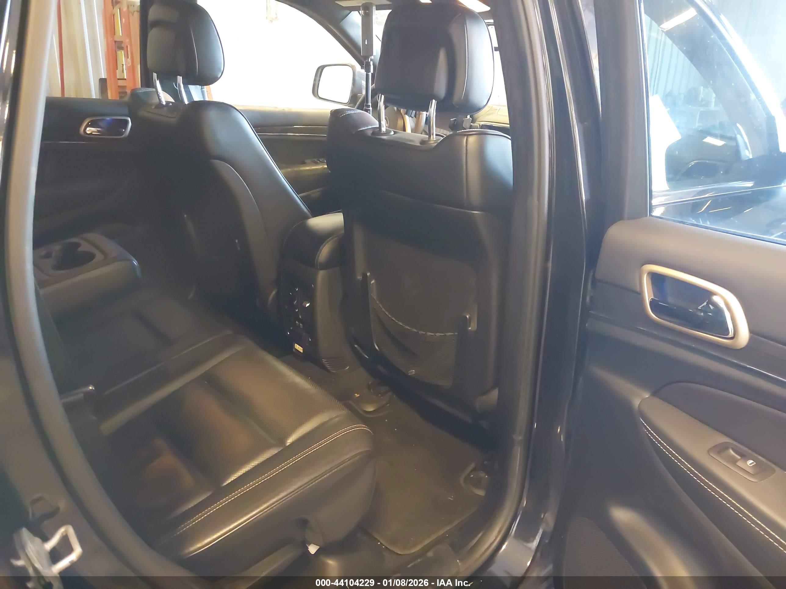 JEEP GRAND image 8