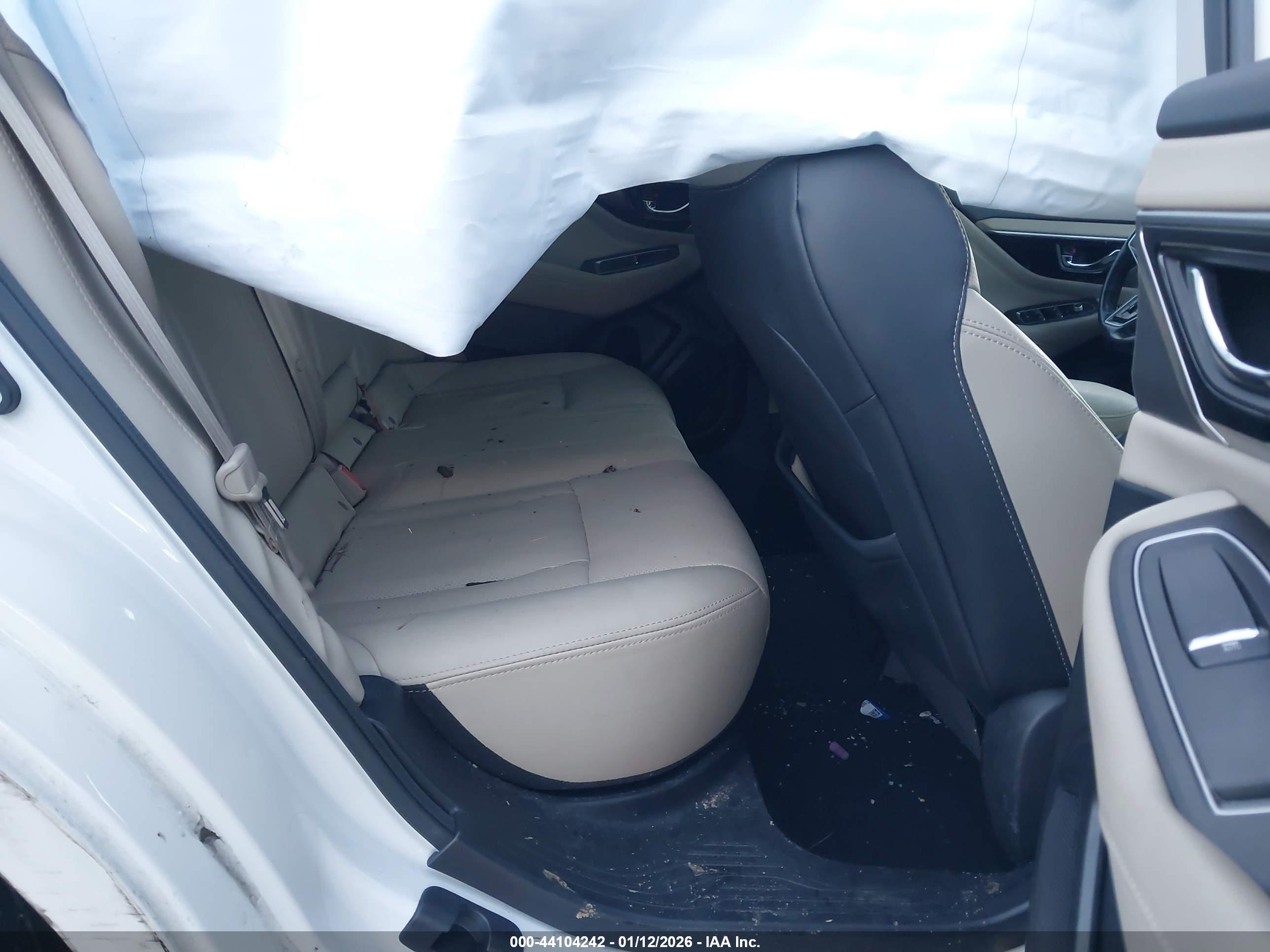 SUBARU LEGACY image 8