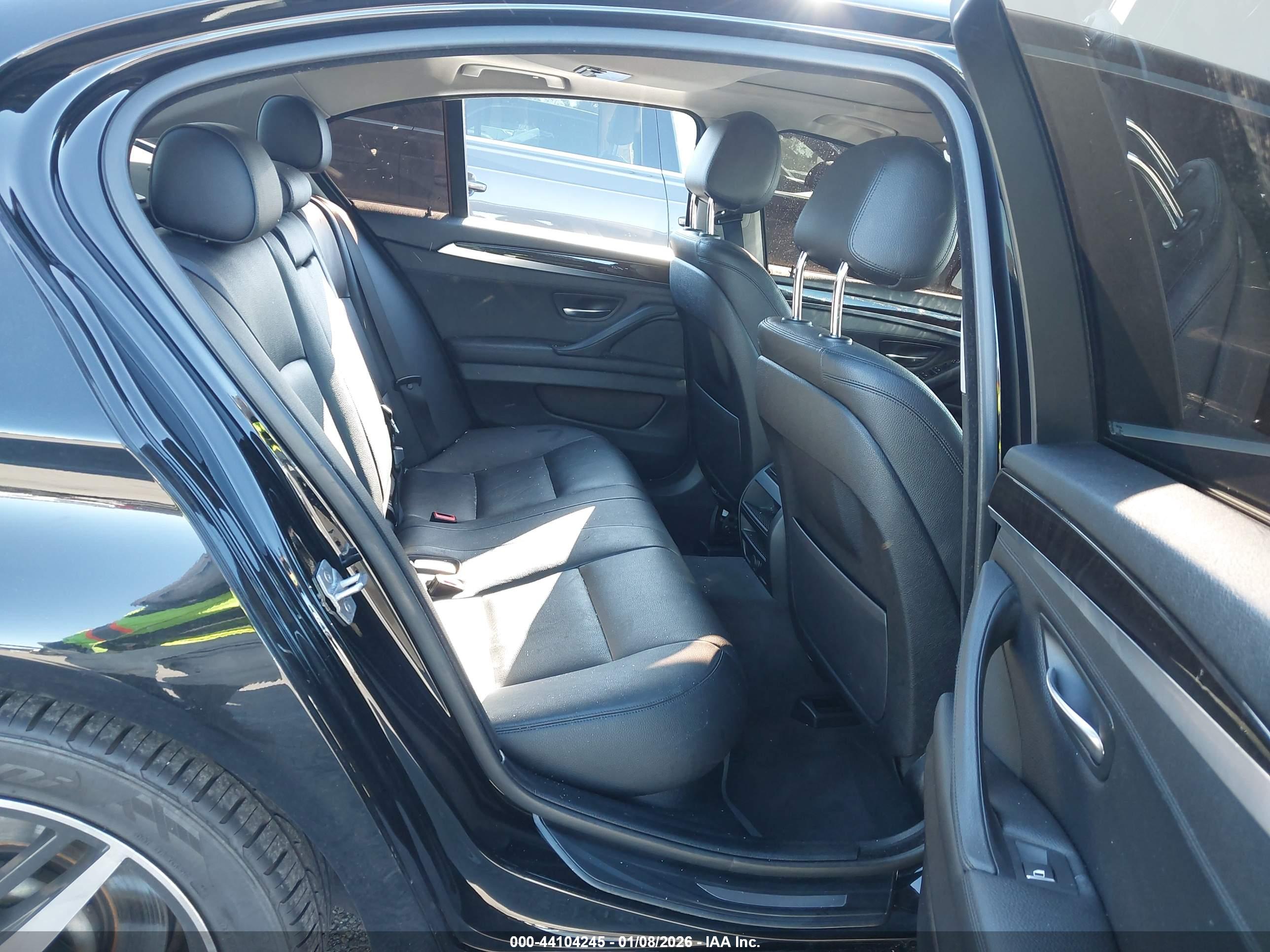BMW 535I image 8