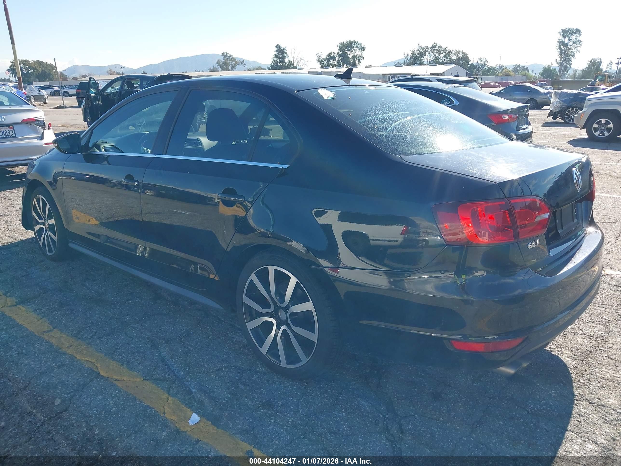 VOLKSWAGEN JETTA image 3