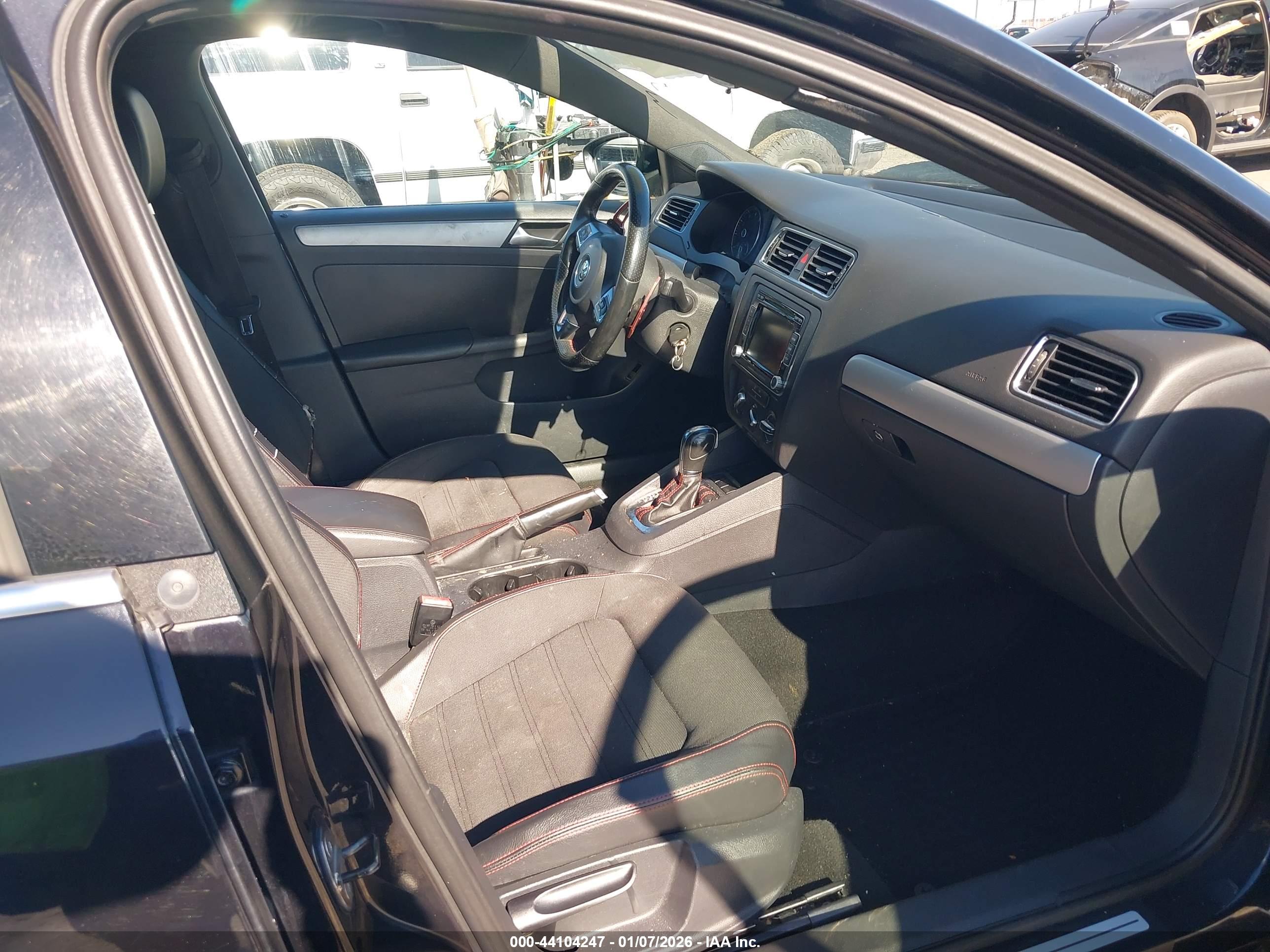 VOLKSWAGEN JETTA image 5