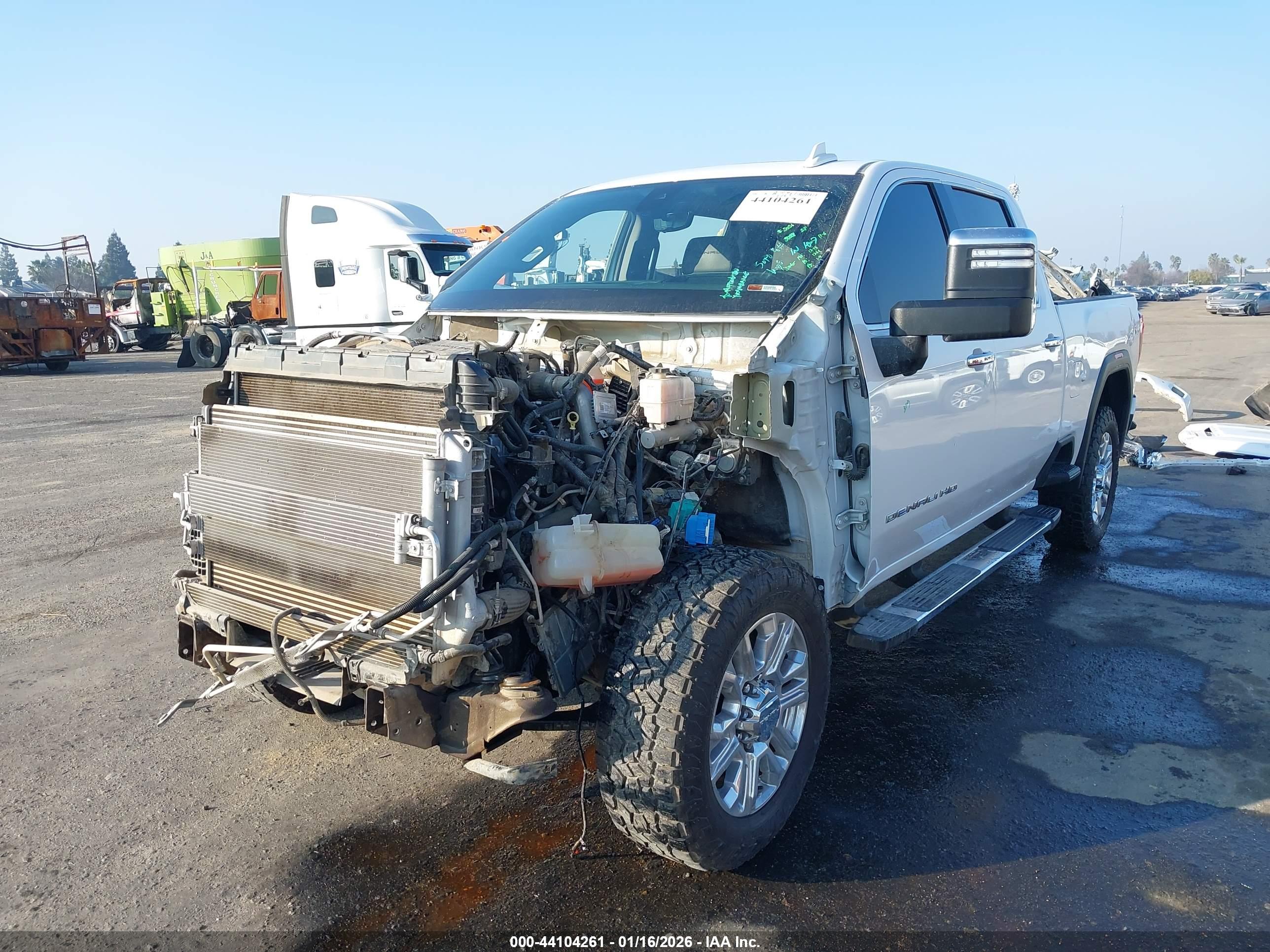 GMC SIERRA image 2