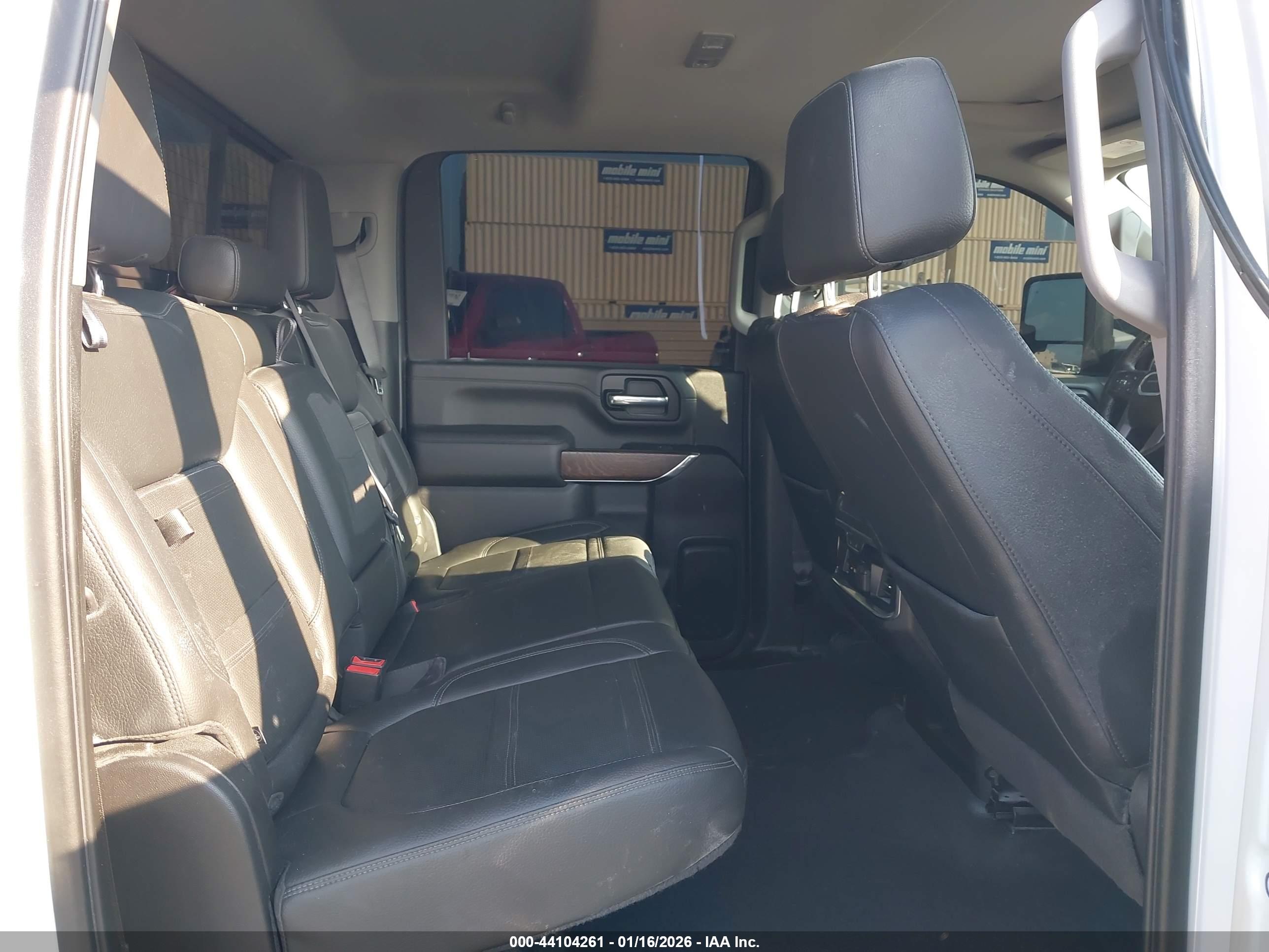 GMC SIERRA image 7