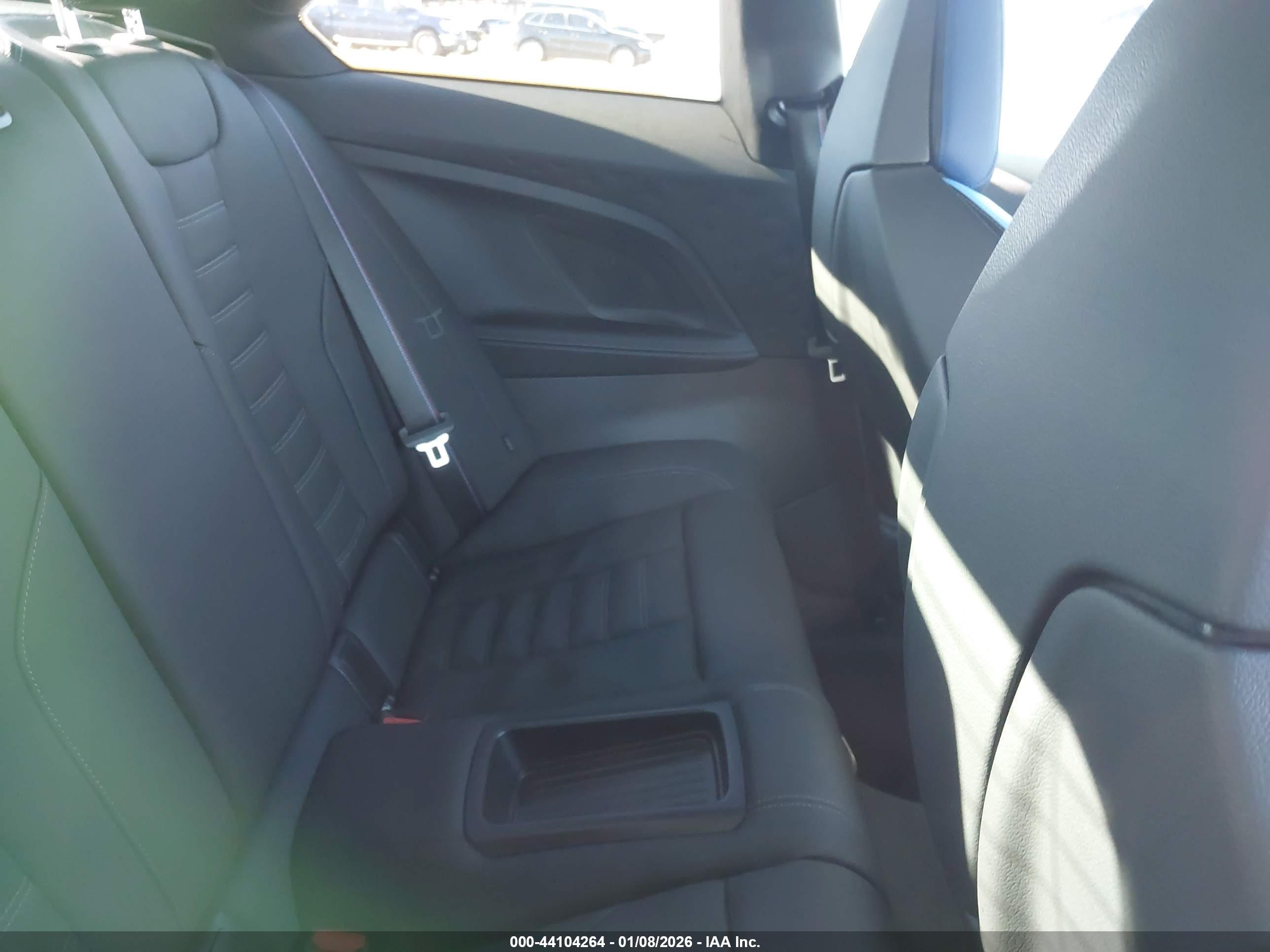 BMW M2 image 8
