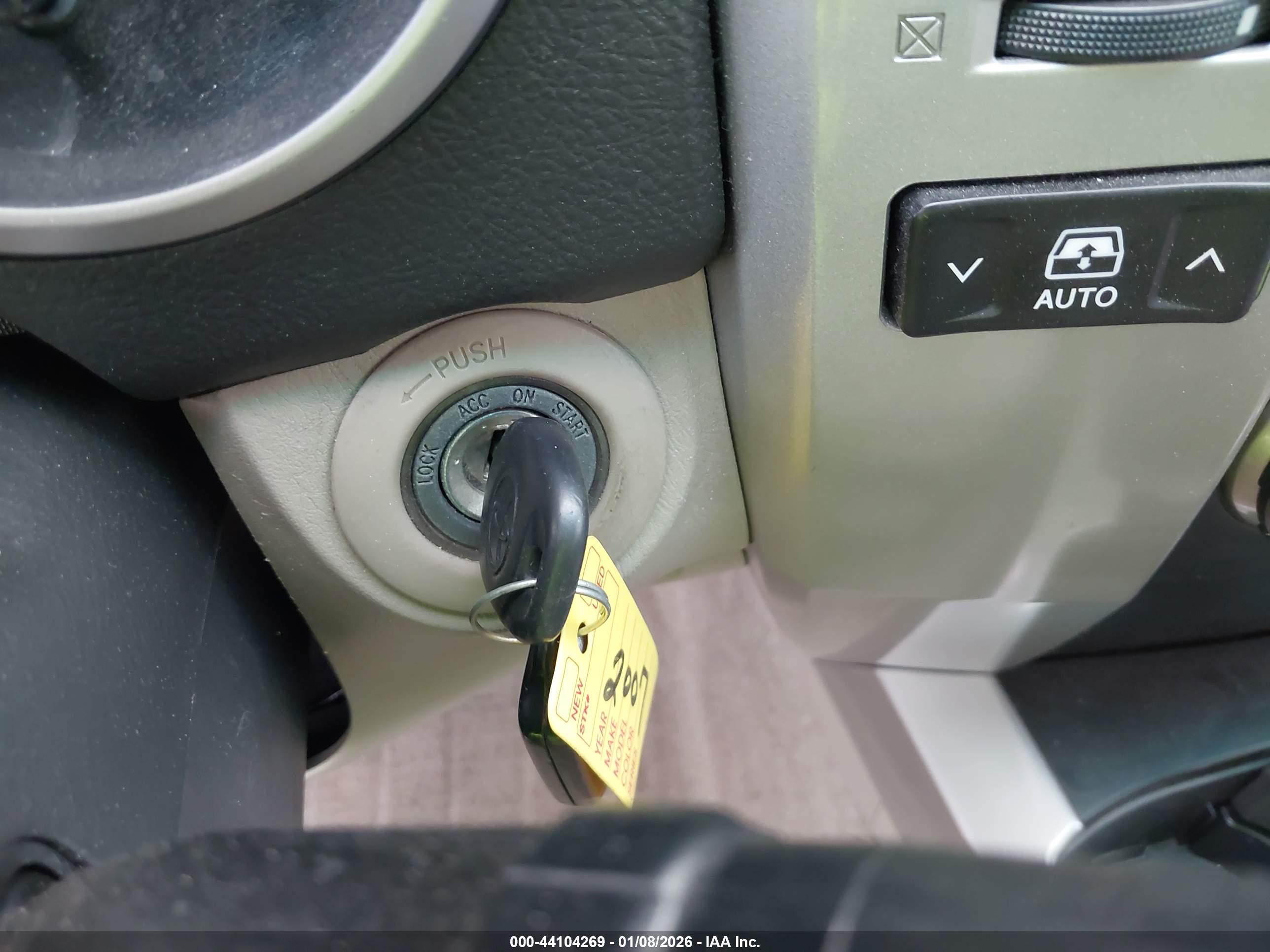 TOYOTA 4RUNNER image 11