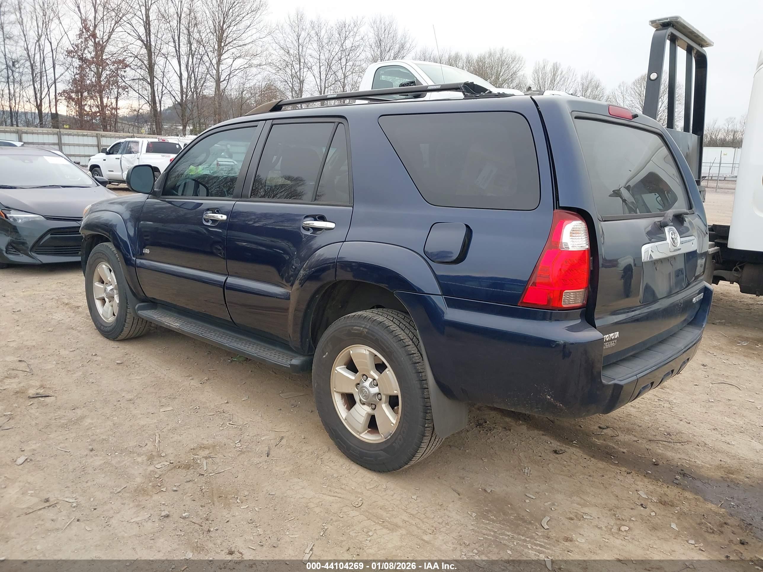 TOYOTA 4RUNNER image 3