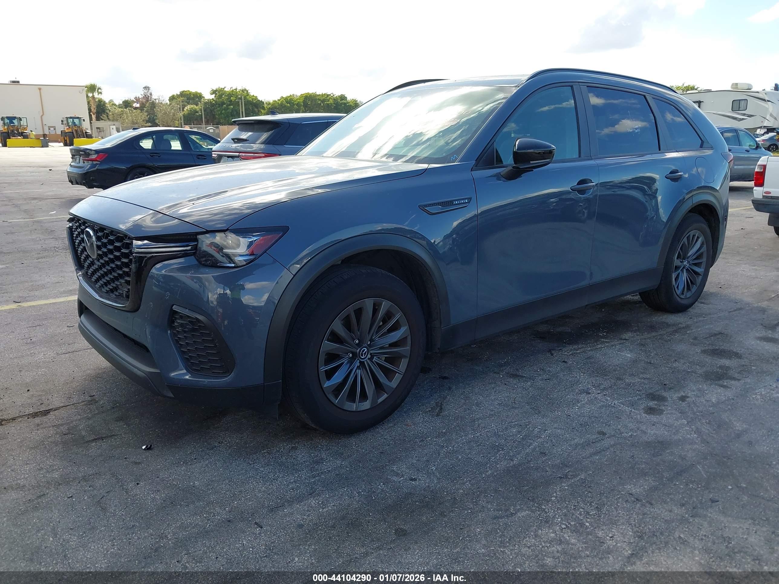 MAZDA CX-70 image 2