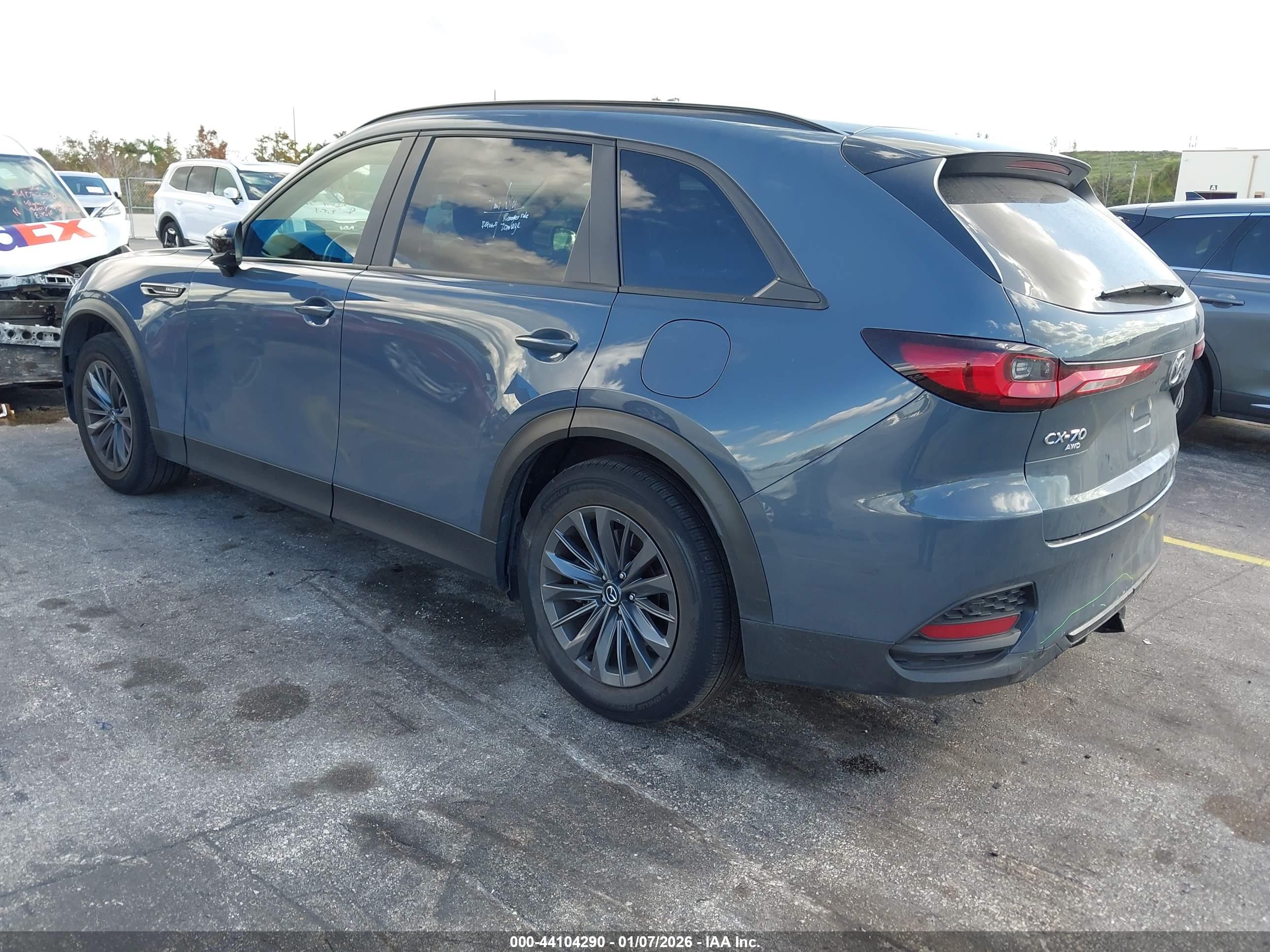 MAZDA CX-70 image 3