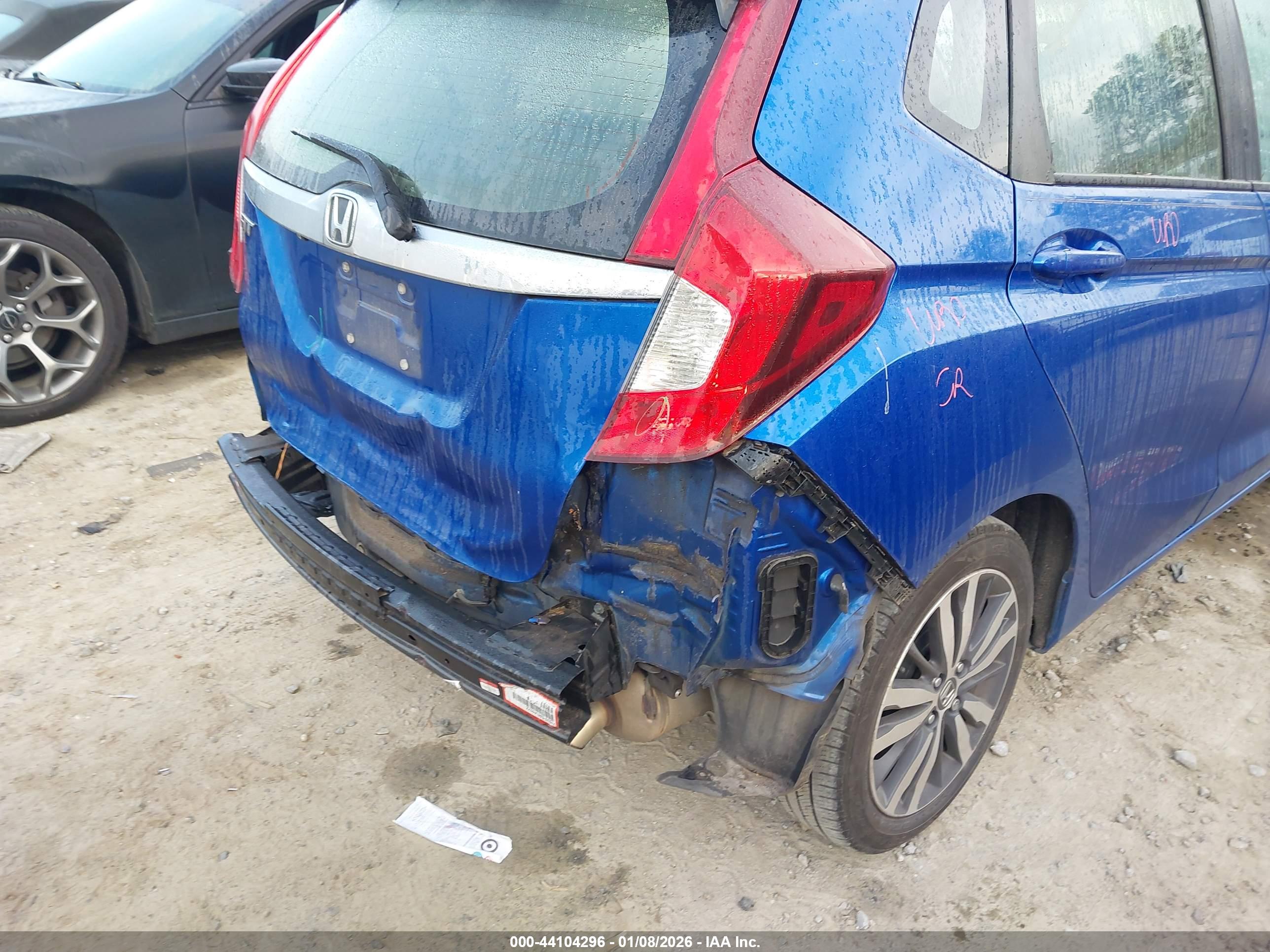 HONDA FIT image 6