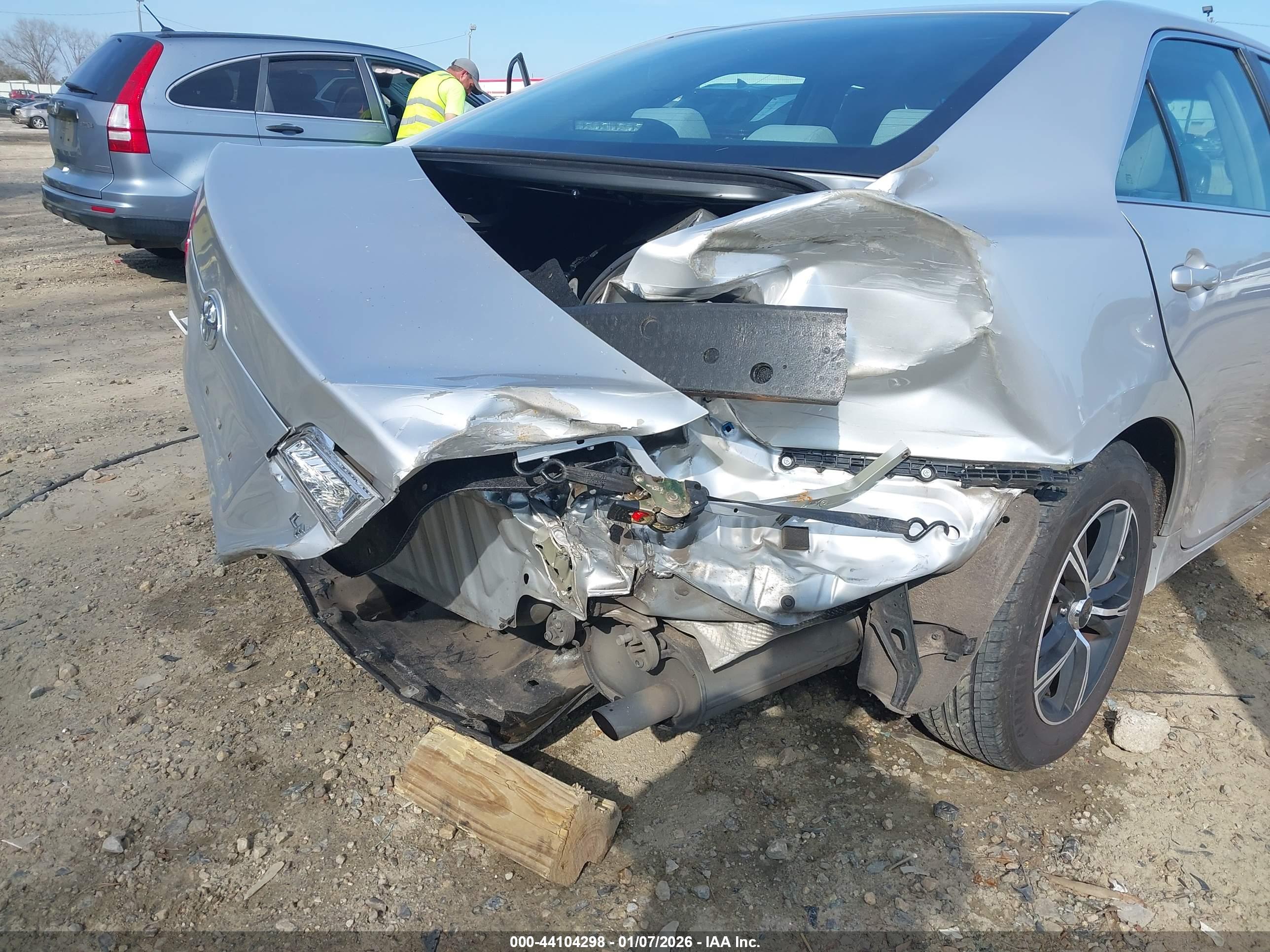 TOYOTA CAMRY image 6